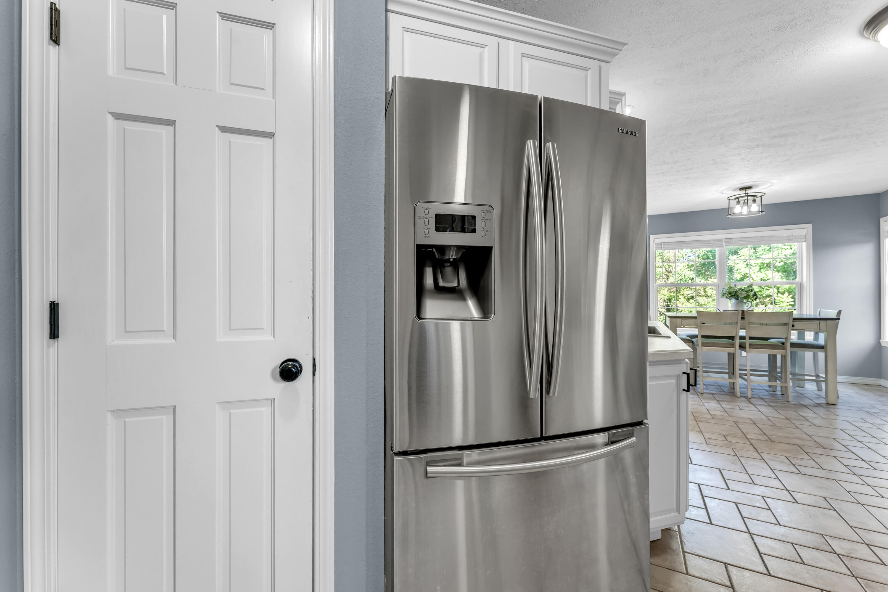 1407 Raspberry Court Property Photo 15