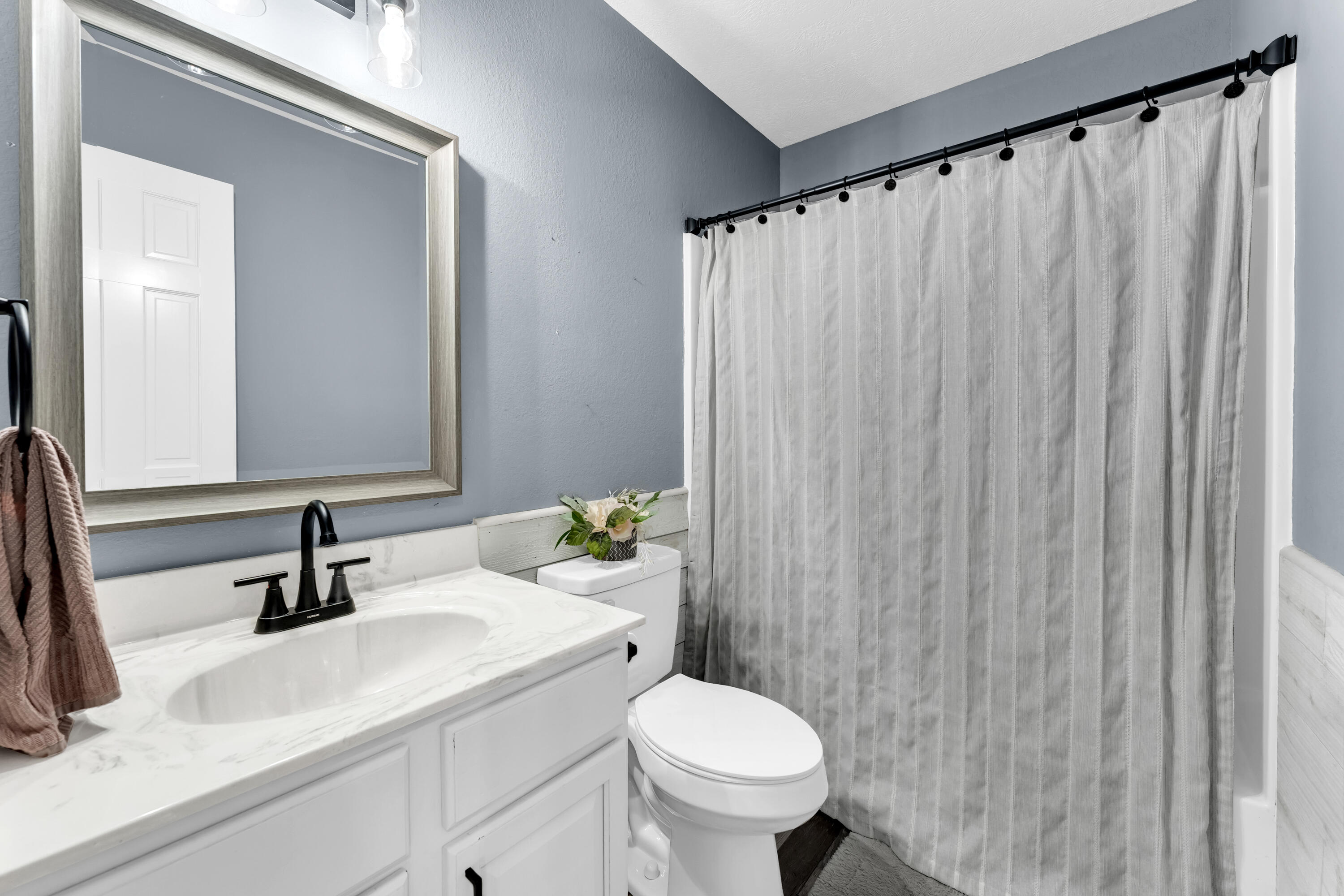 1407 Raspberry Court Property Photo 26