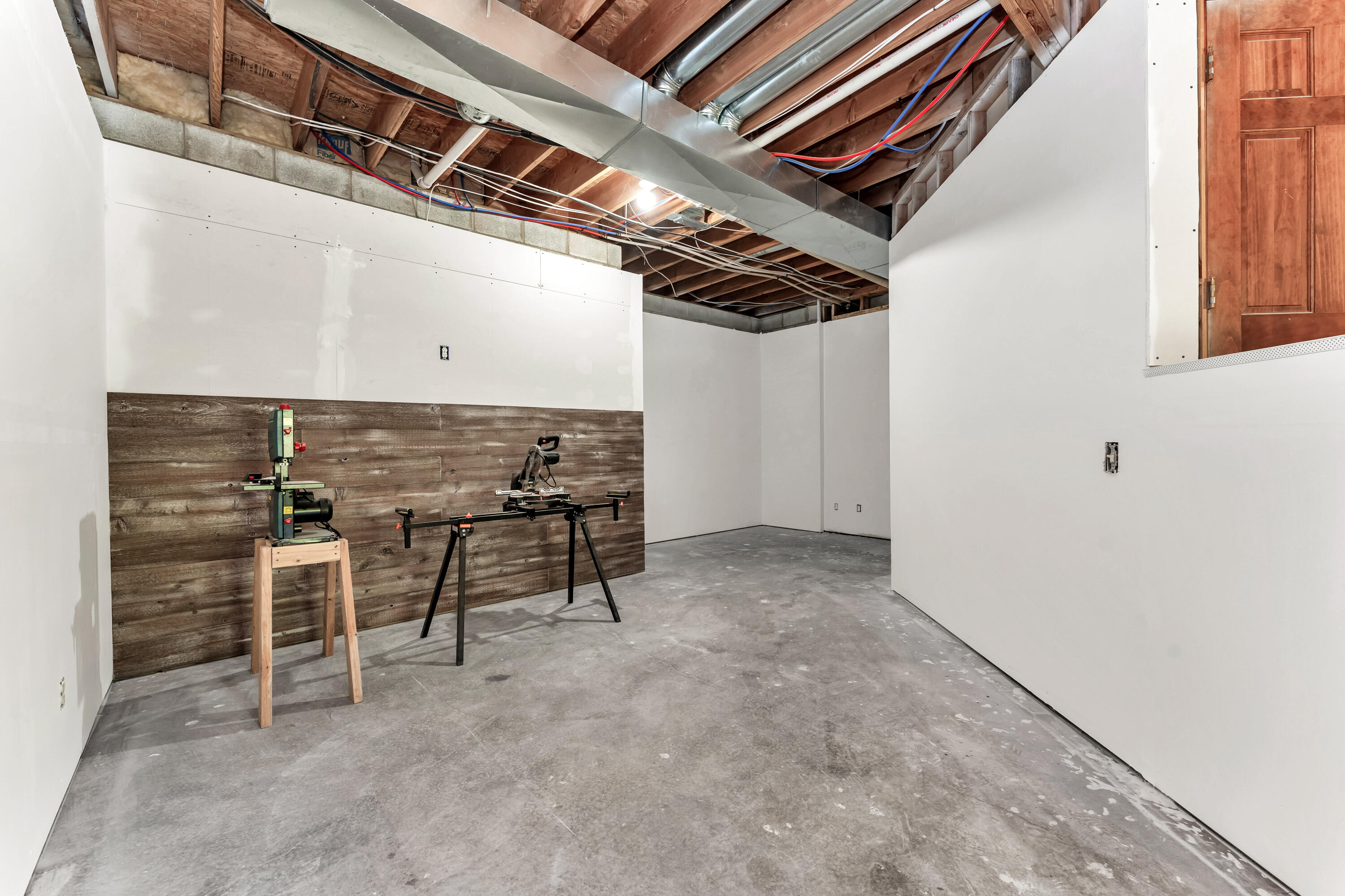 1407 Raspberry Court Property Photo 34