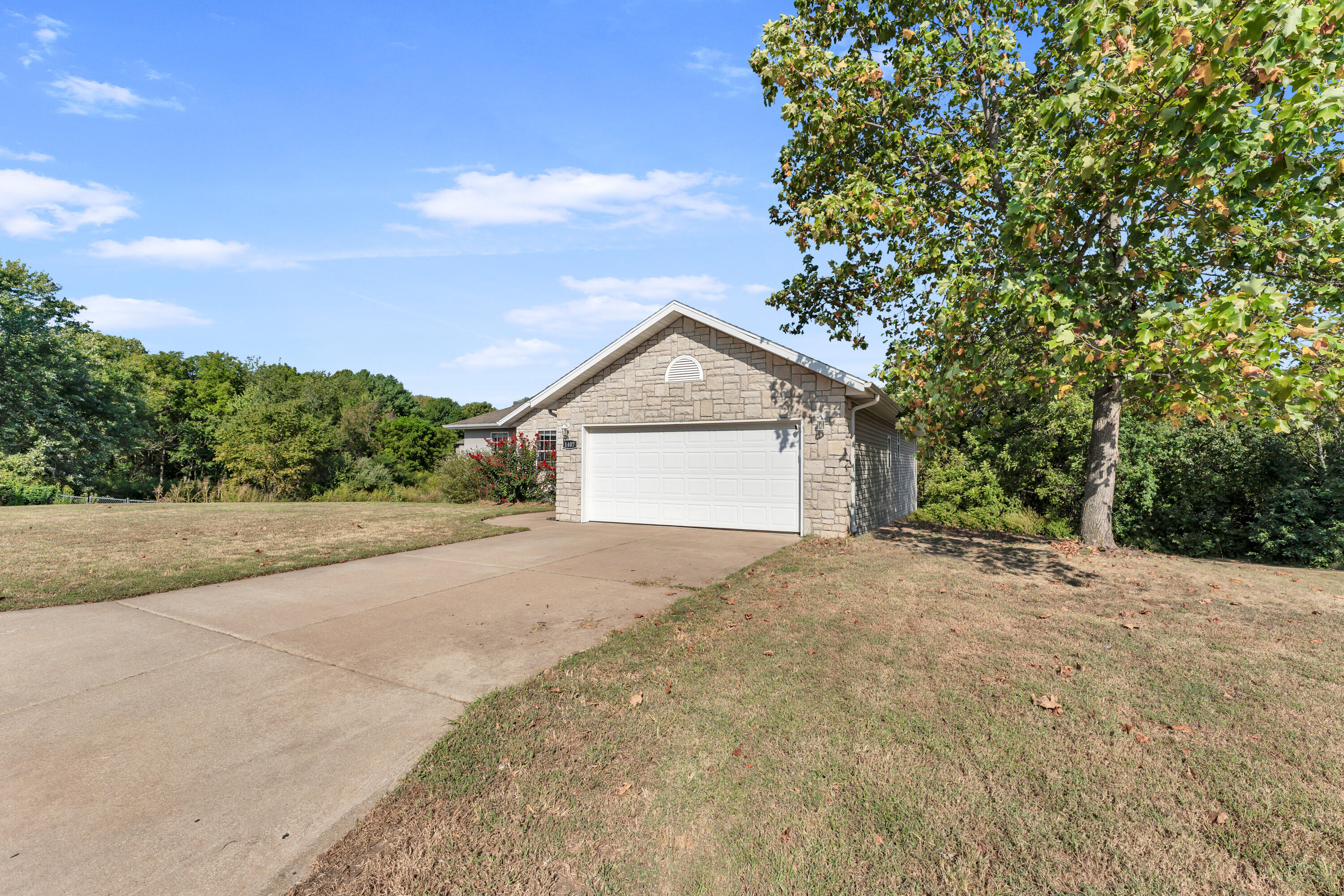 1407 Raspberry Court Property Photo 42