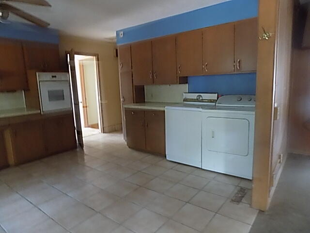 606 East Wayland Street Property Photo 5