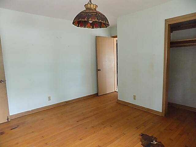 606 East Wayland Street Property Photo 8