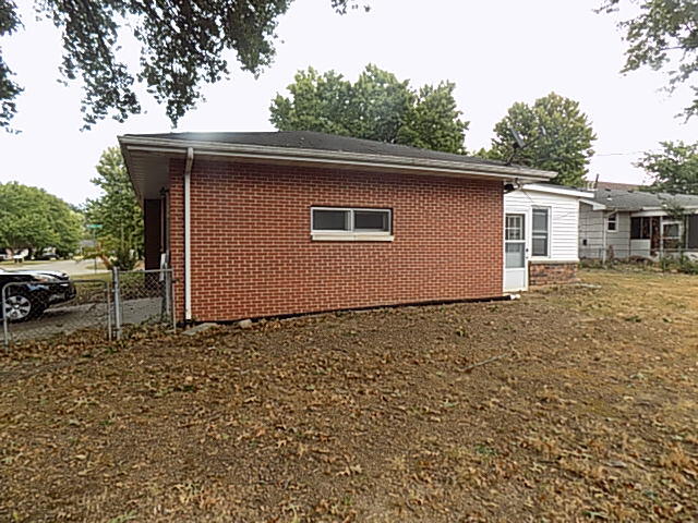 606 East Wayland Street Property Photo 15