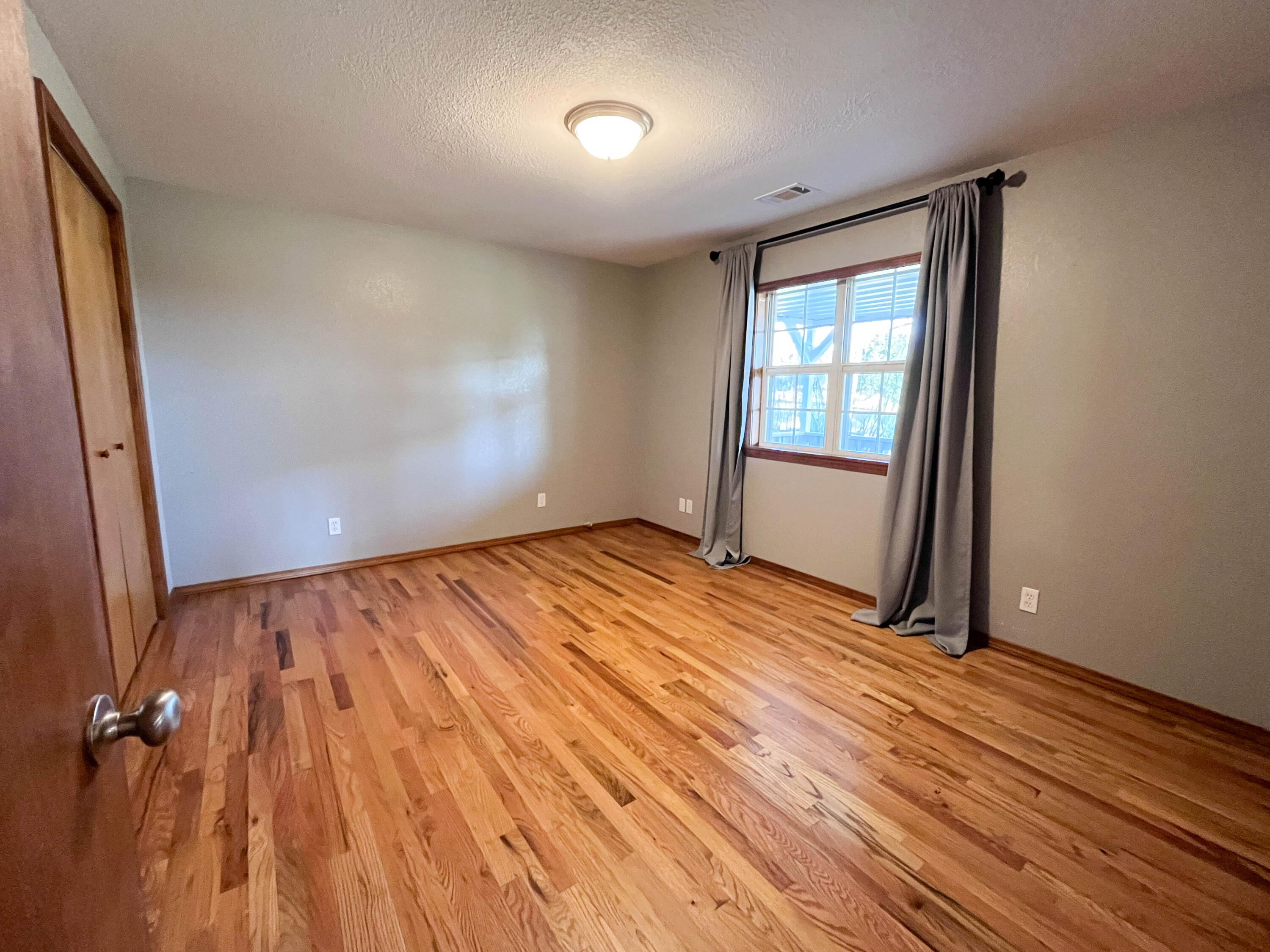 1145 Broadleaf Road Property Photo 6