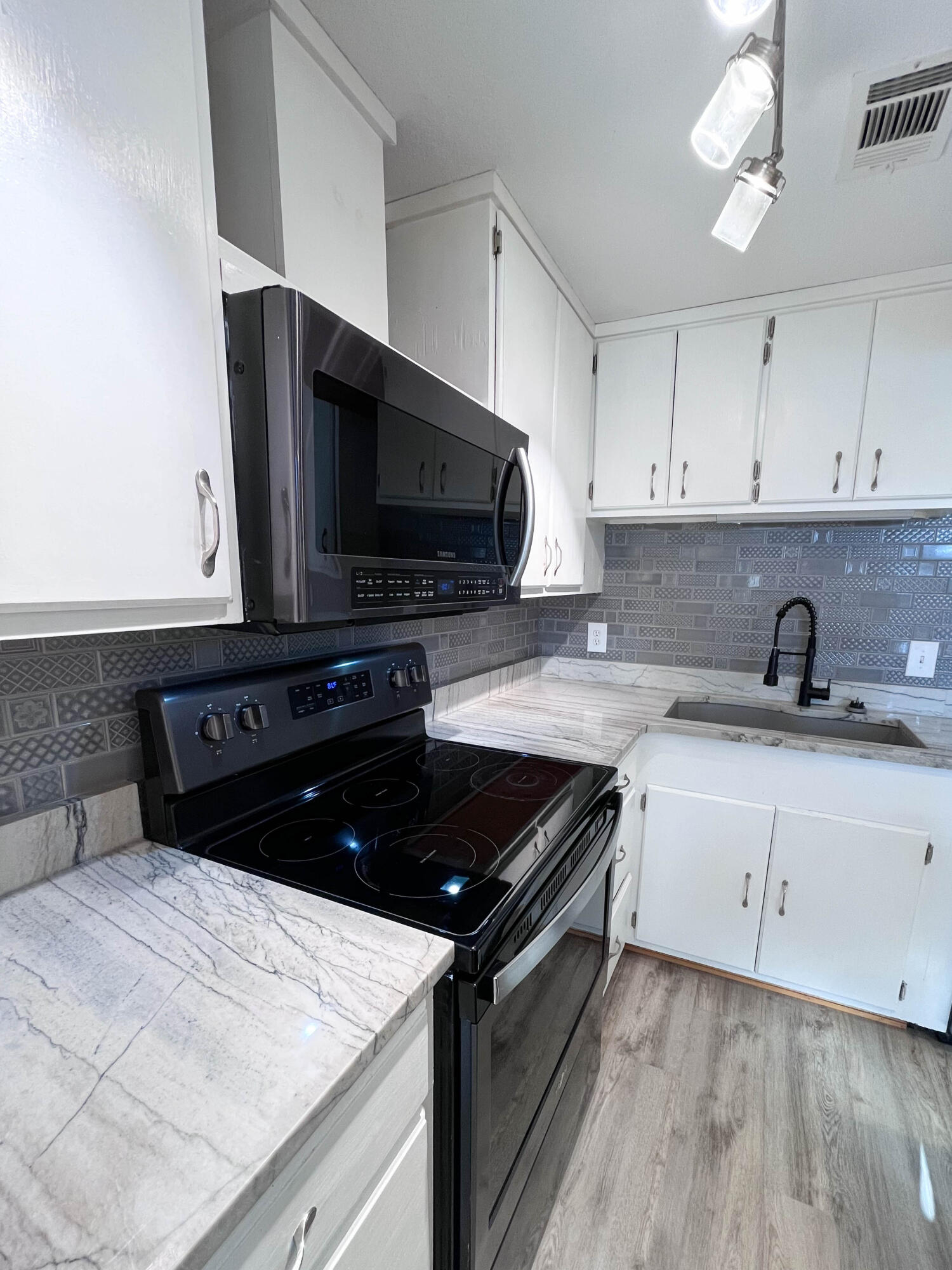 1145 Broadleaf Road Property Photo 31