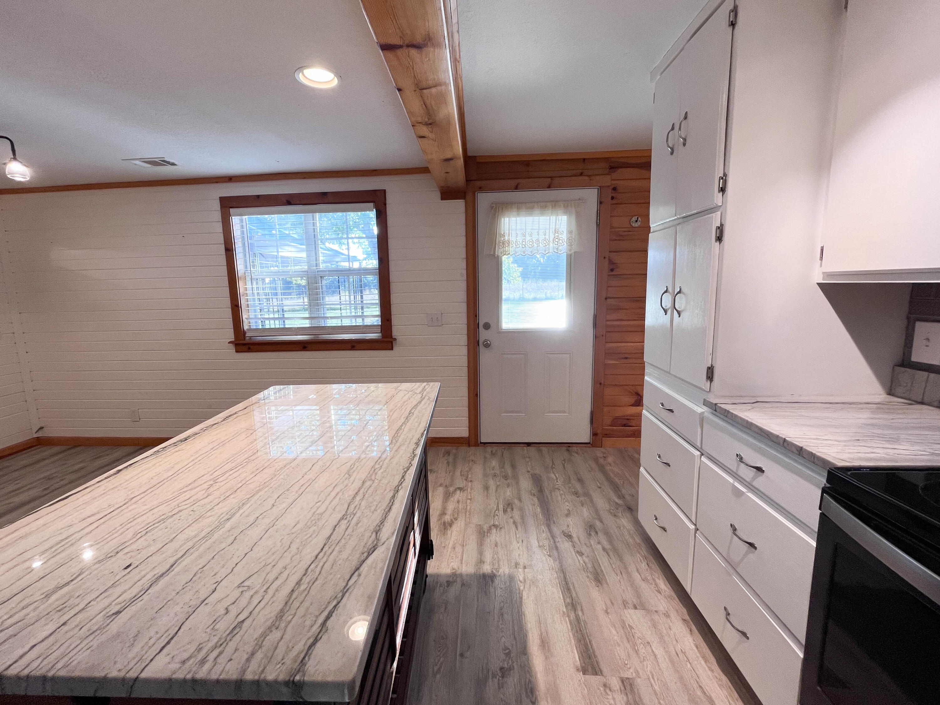 1145 Broadleaf Road Property Photo 34