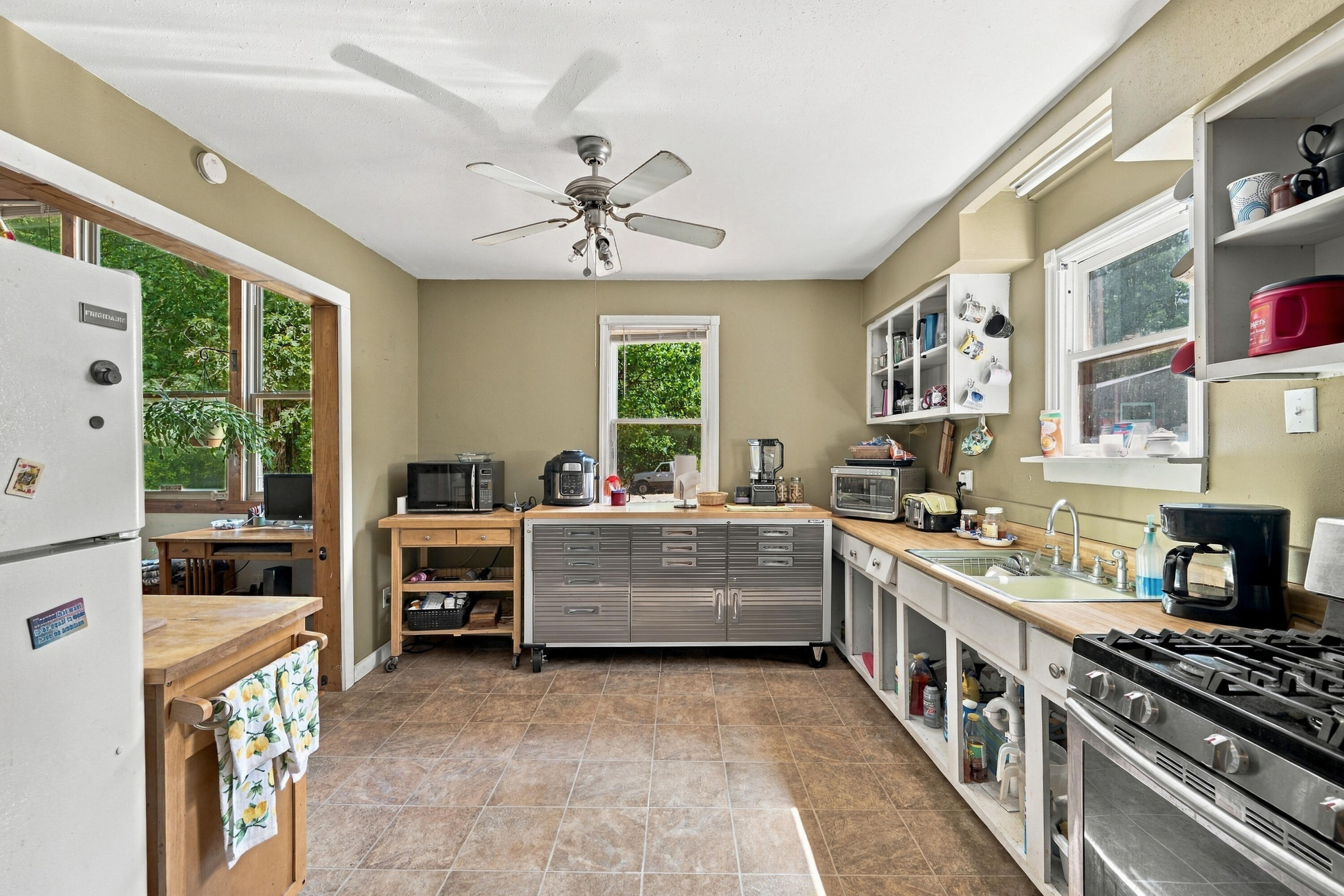 14265 Highway K Property Photo 32