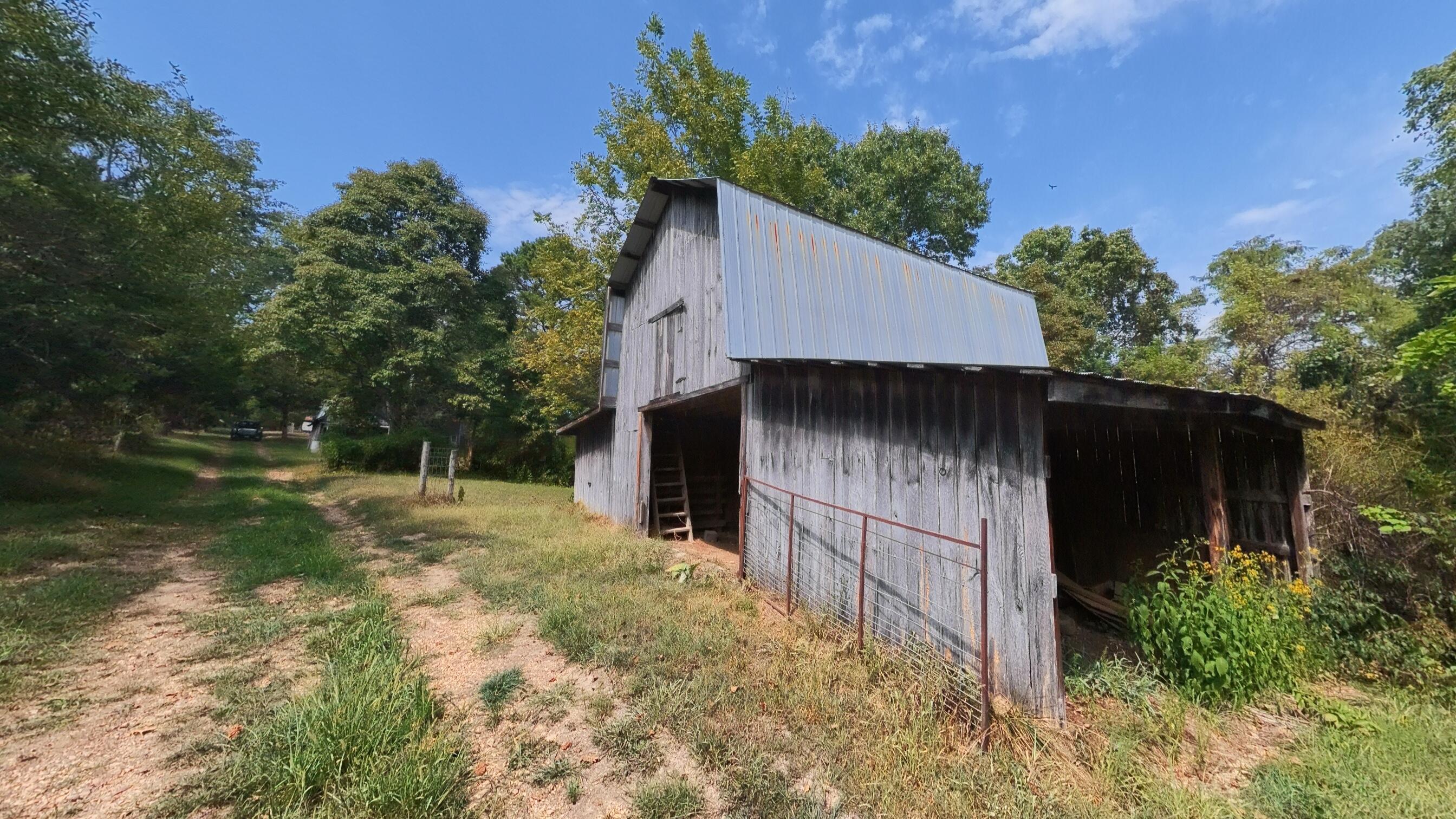 1168 County Road 5710 Property Photo 35