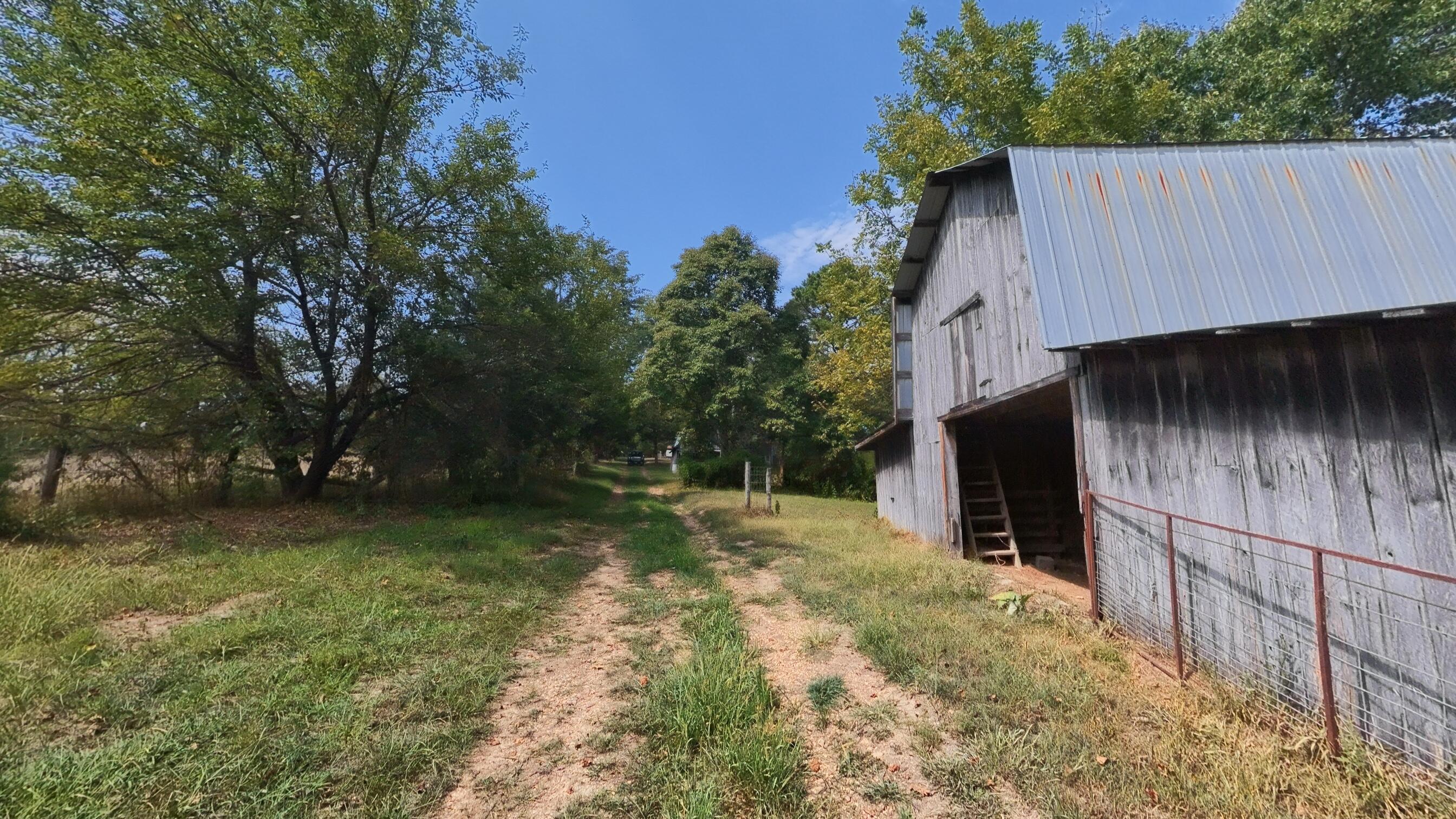1168 County Road 5710 Property Photo 36