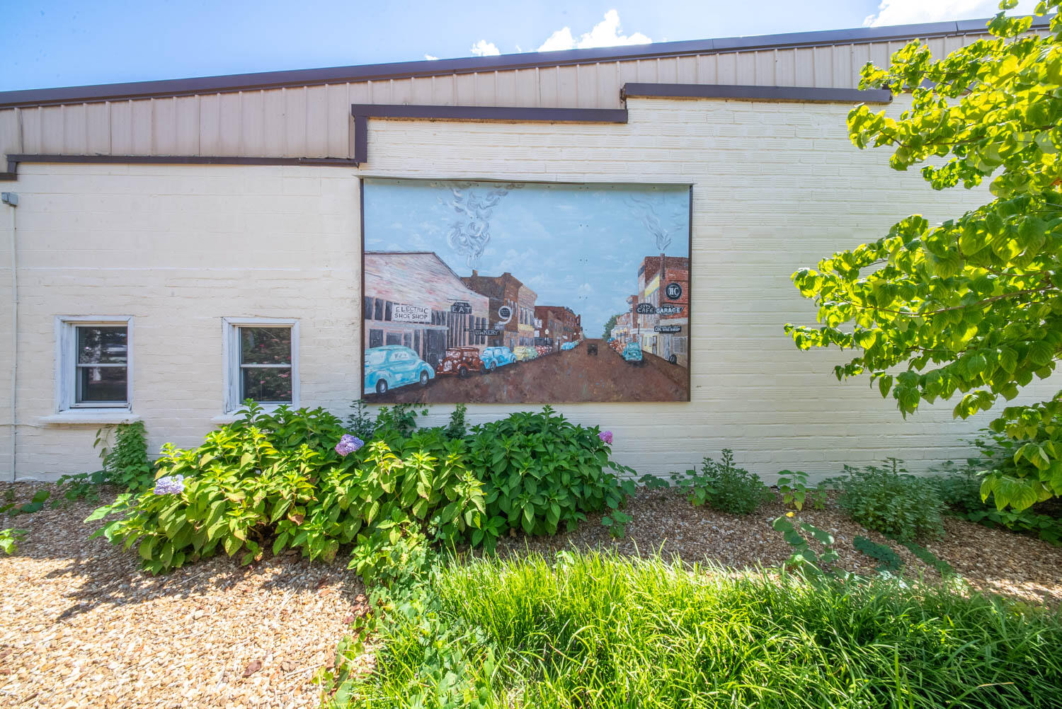 113 East Main Street Property Photo 4
