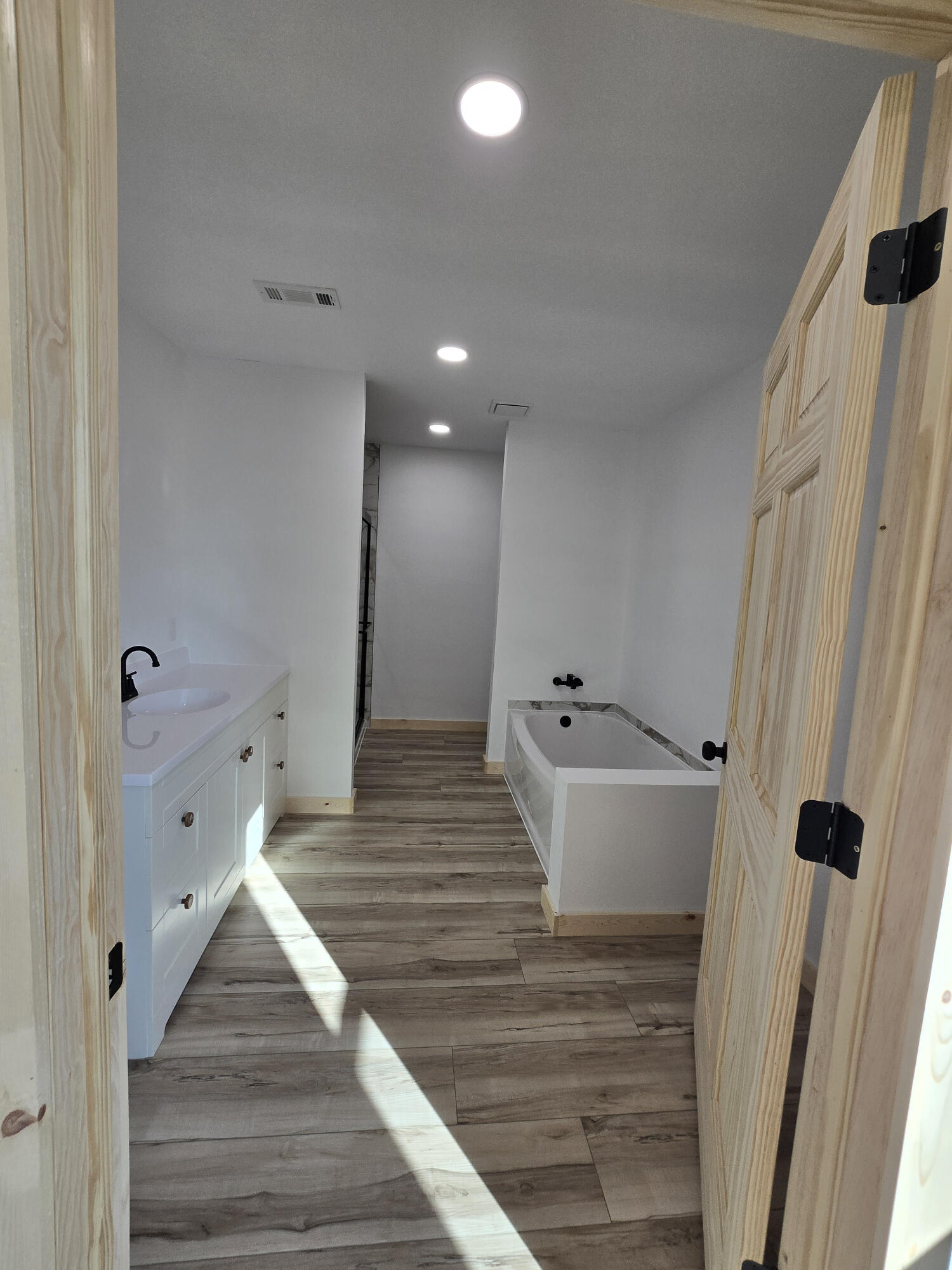 4513 State Road North Property Photo 14