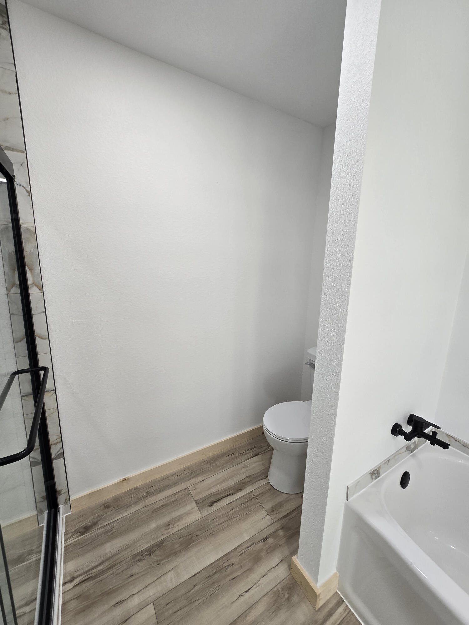 4513 State Road North Property Photo 17