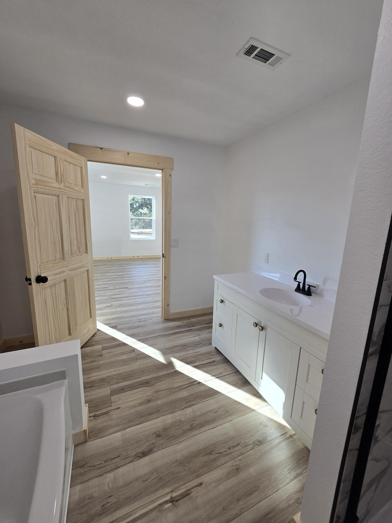 4513 State Road North Property Photo 18