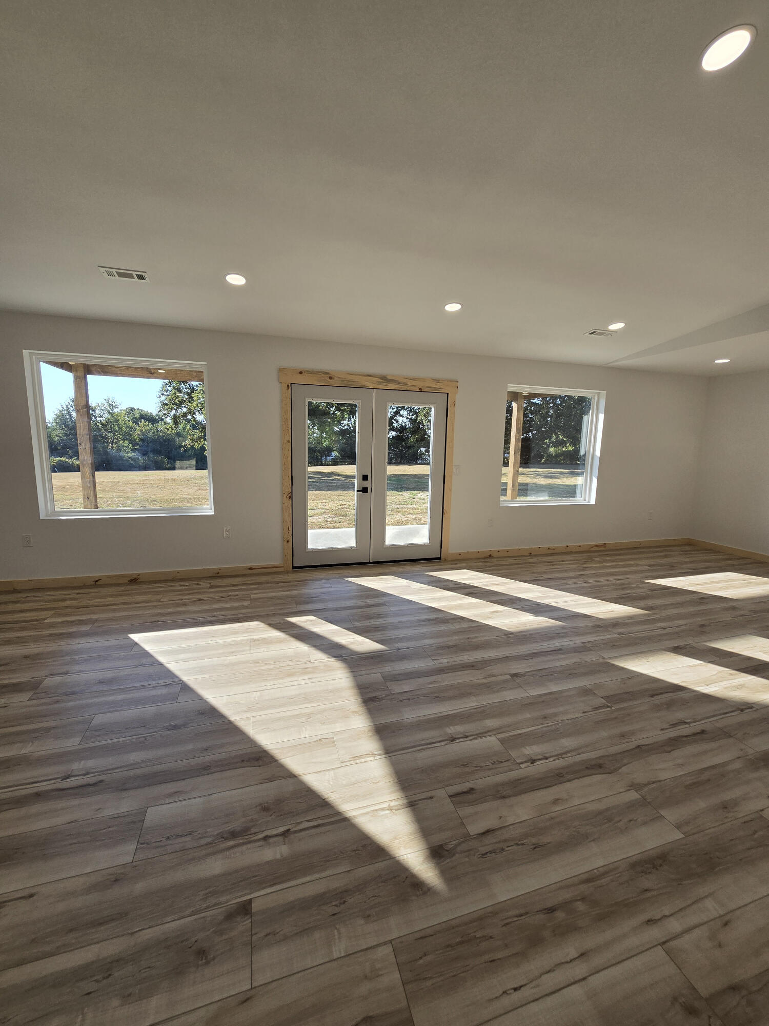4513 State Road North Property Photo 19