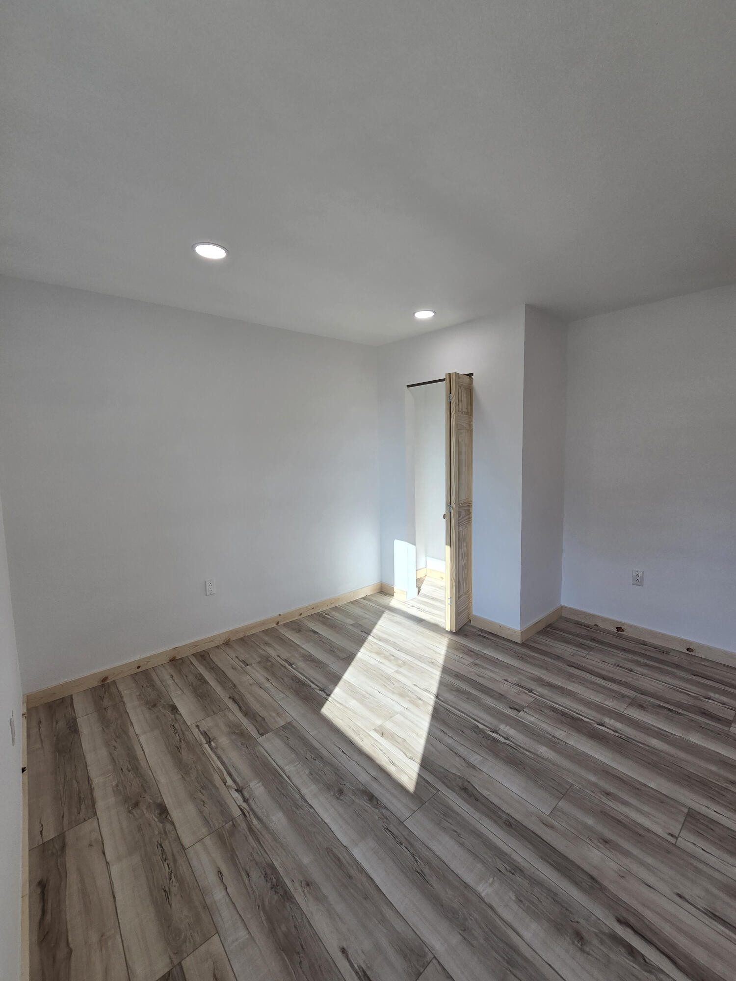 4513 State Road North Property Photo 27