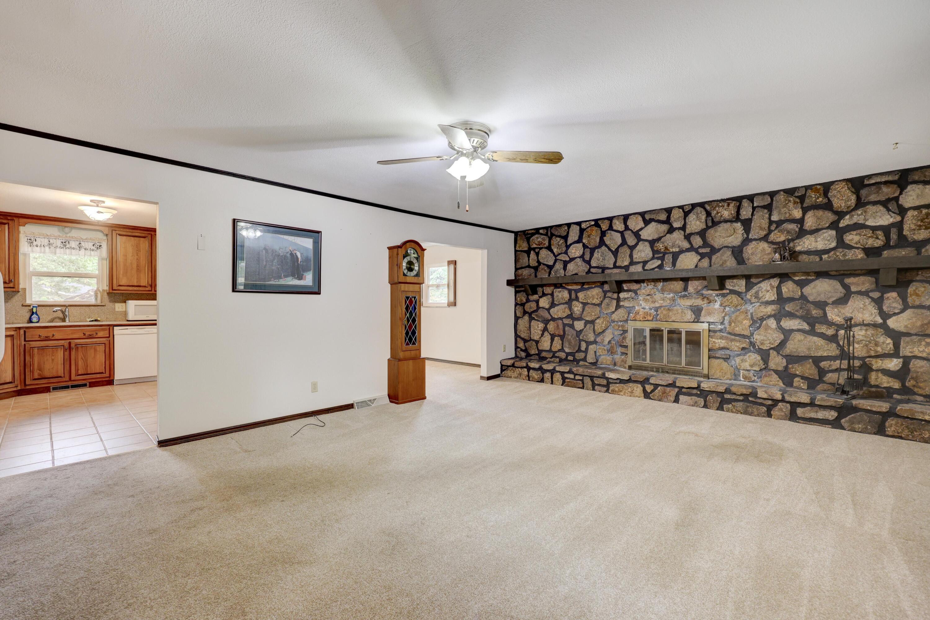 616 Joy Street Property Photo 6
