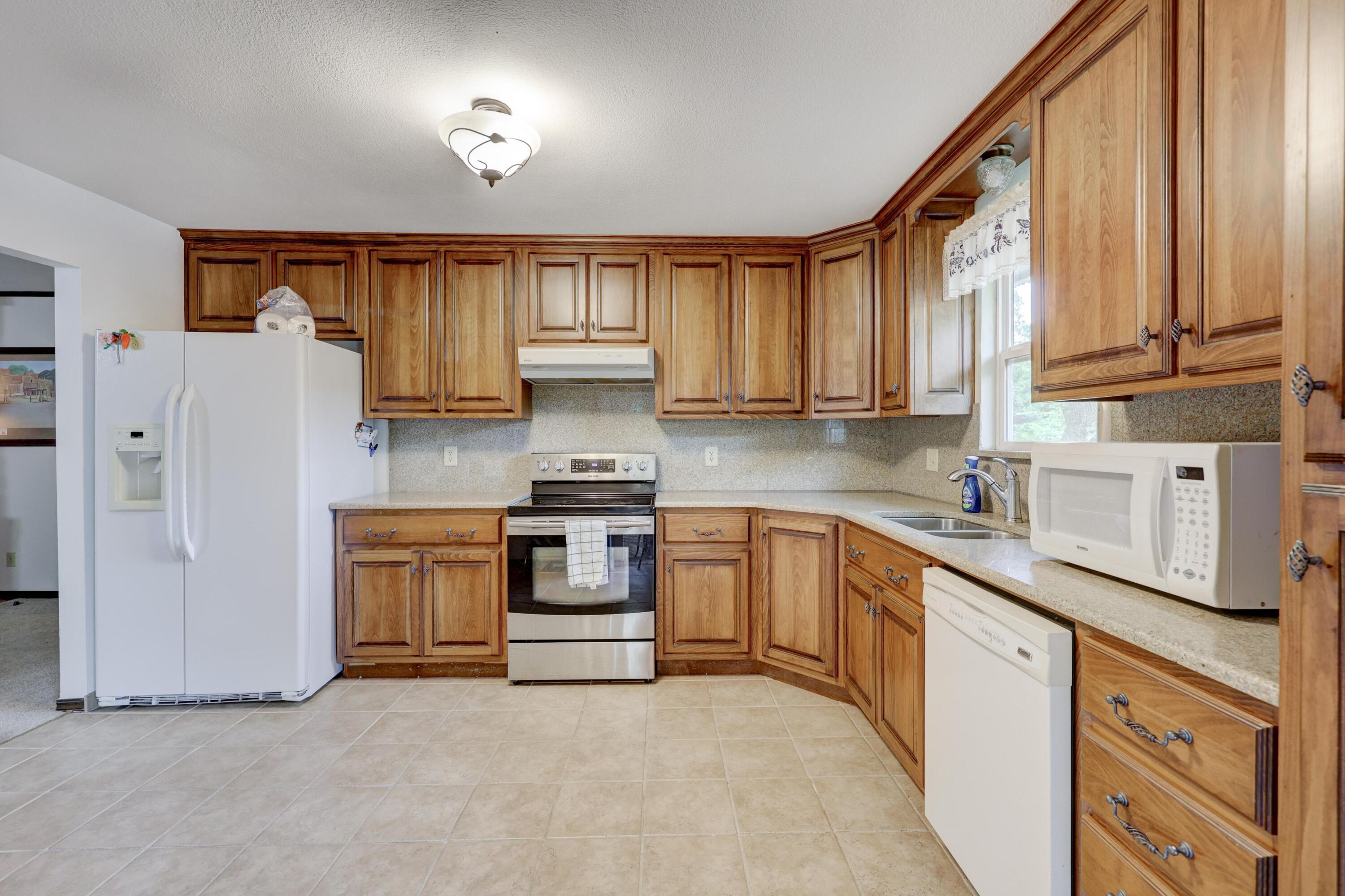 616 Joy Street Property Photo 10