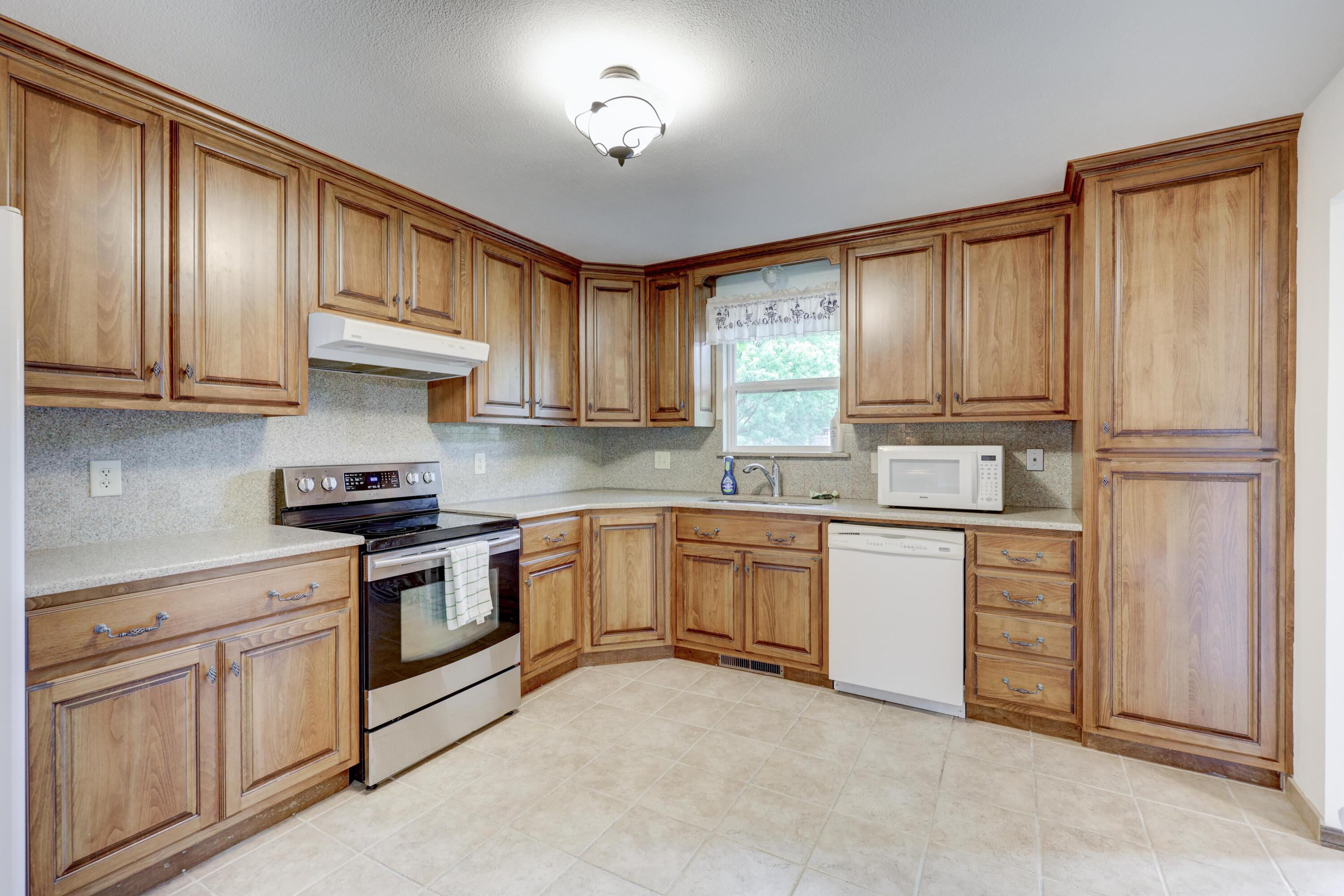 616 Joy Street Property Photo 11