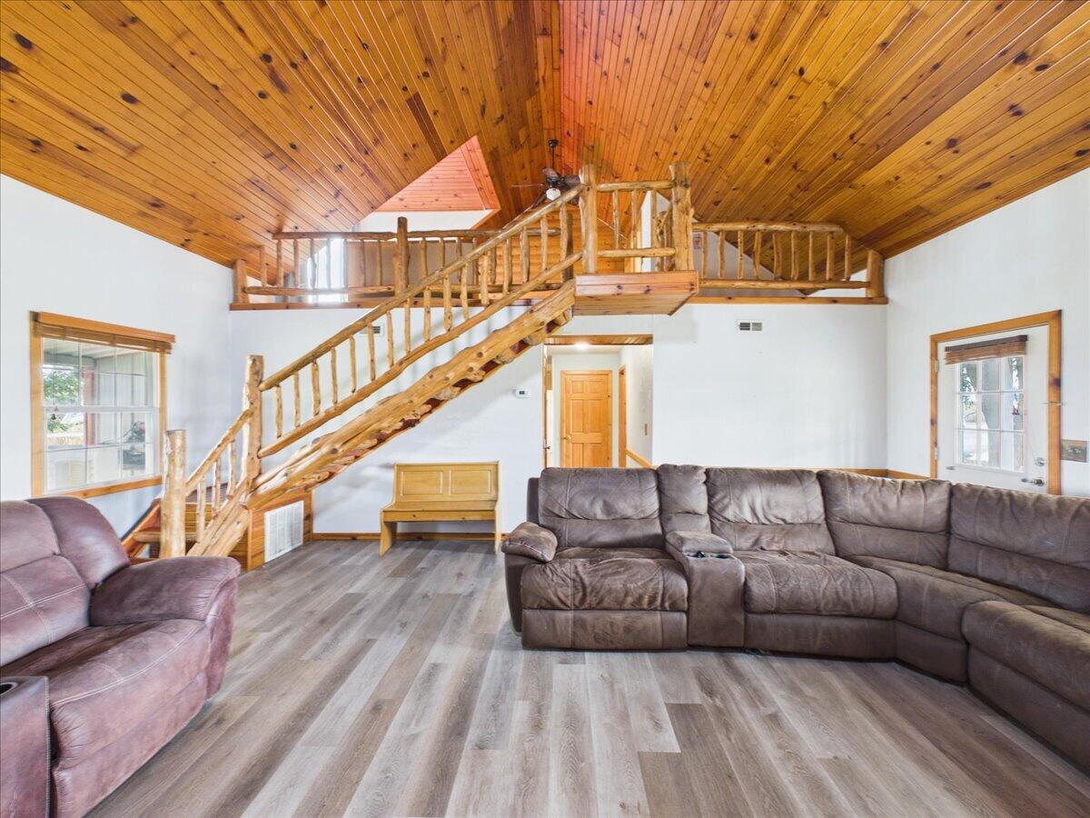 16790 Highway B Property Photo 13