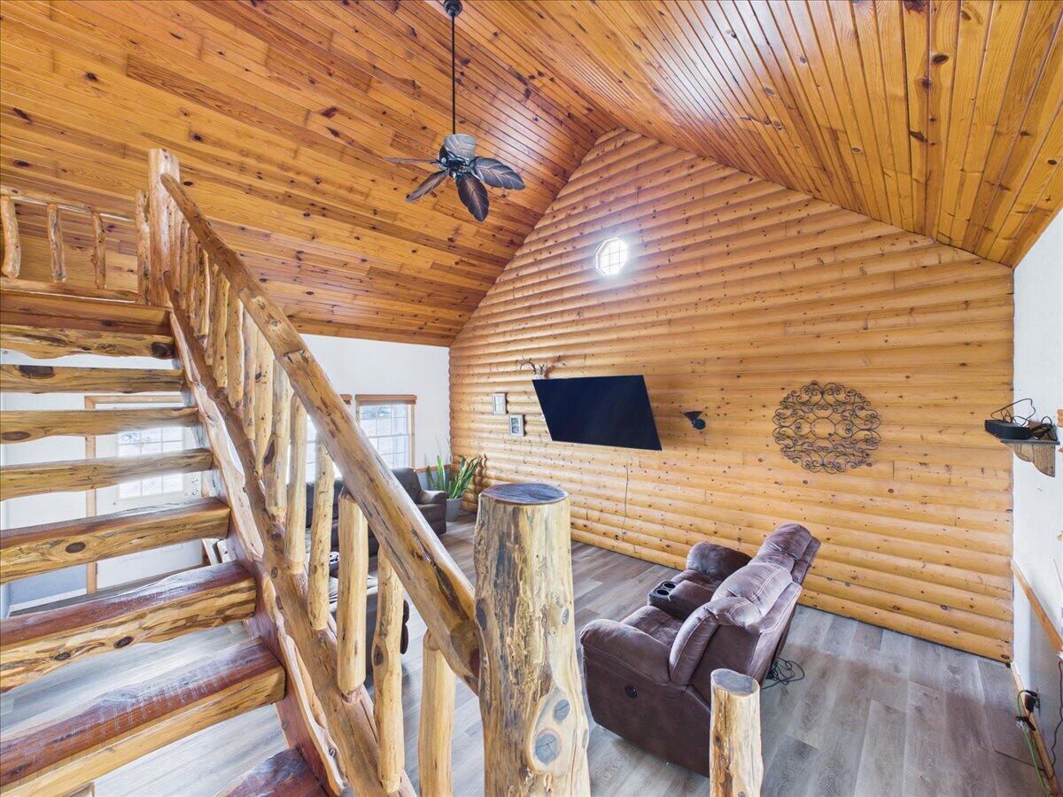 16790 Highway B Property Photo 19