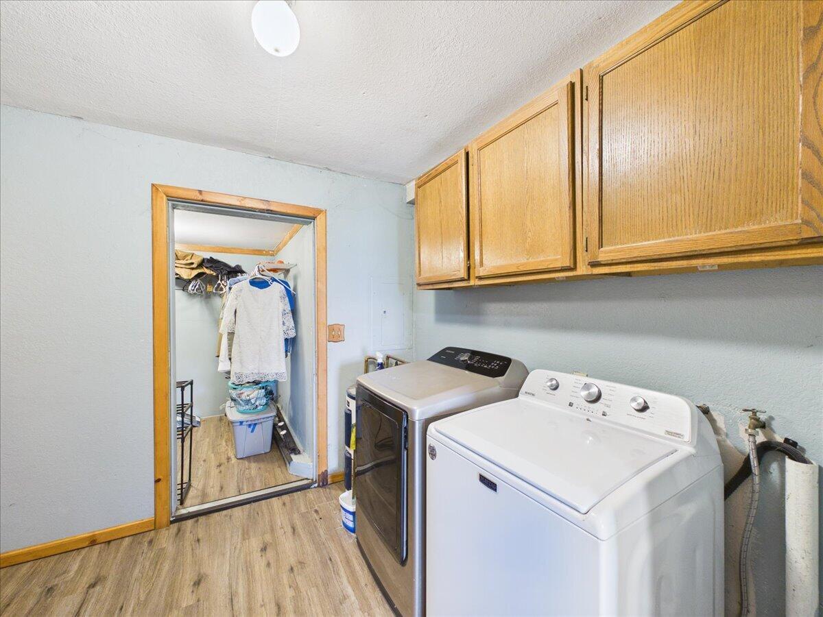 16790 Highway B Property Photo 32