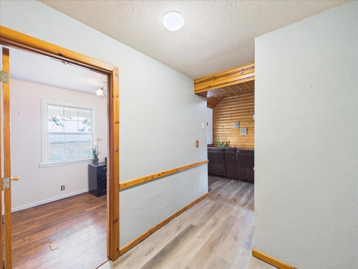 16790 Highway B Property Photo 34