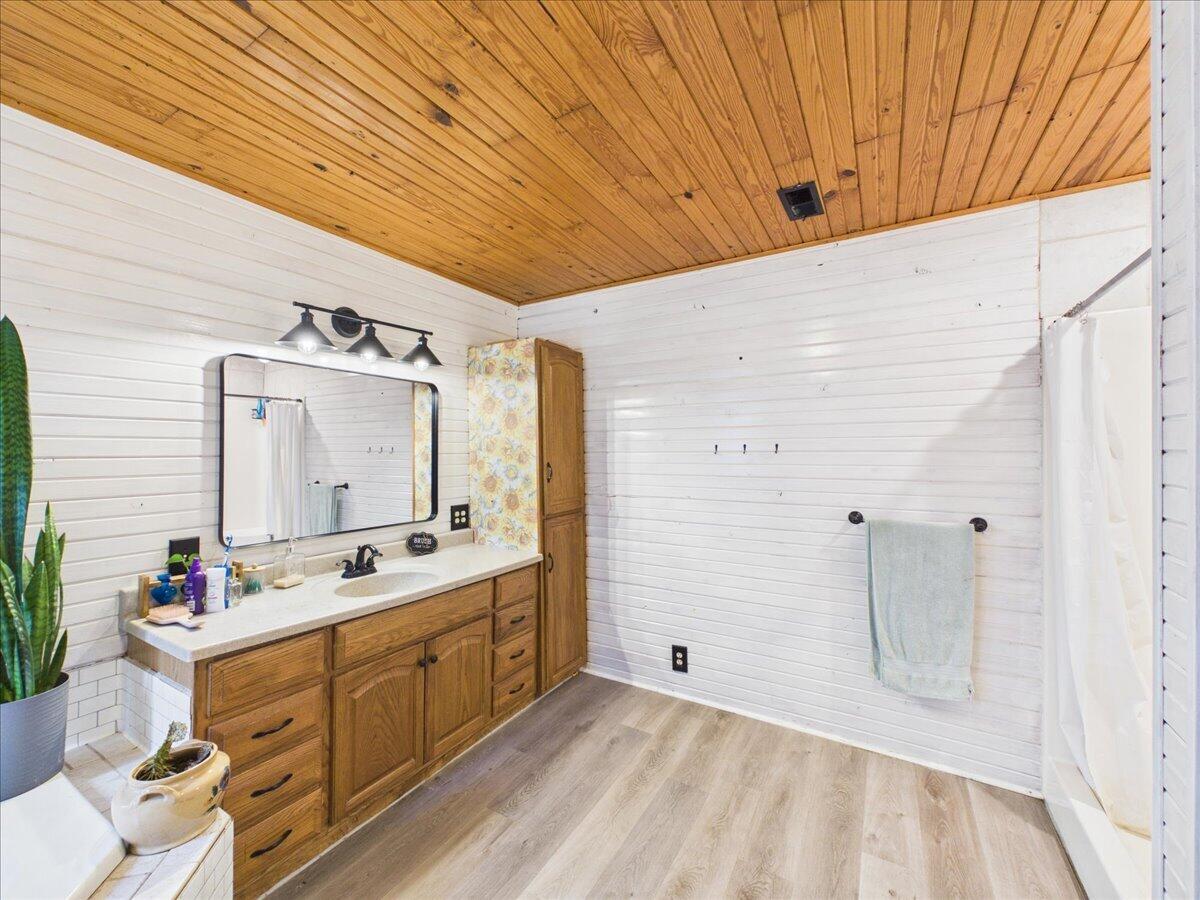 16790 Highway B Property Photo 35