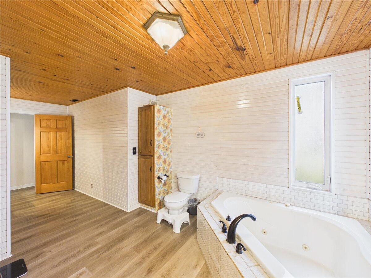 16790 Highway B Property Photo 37