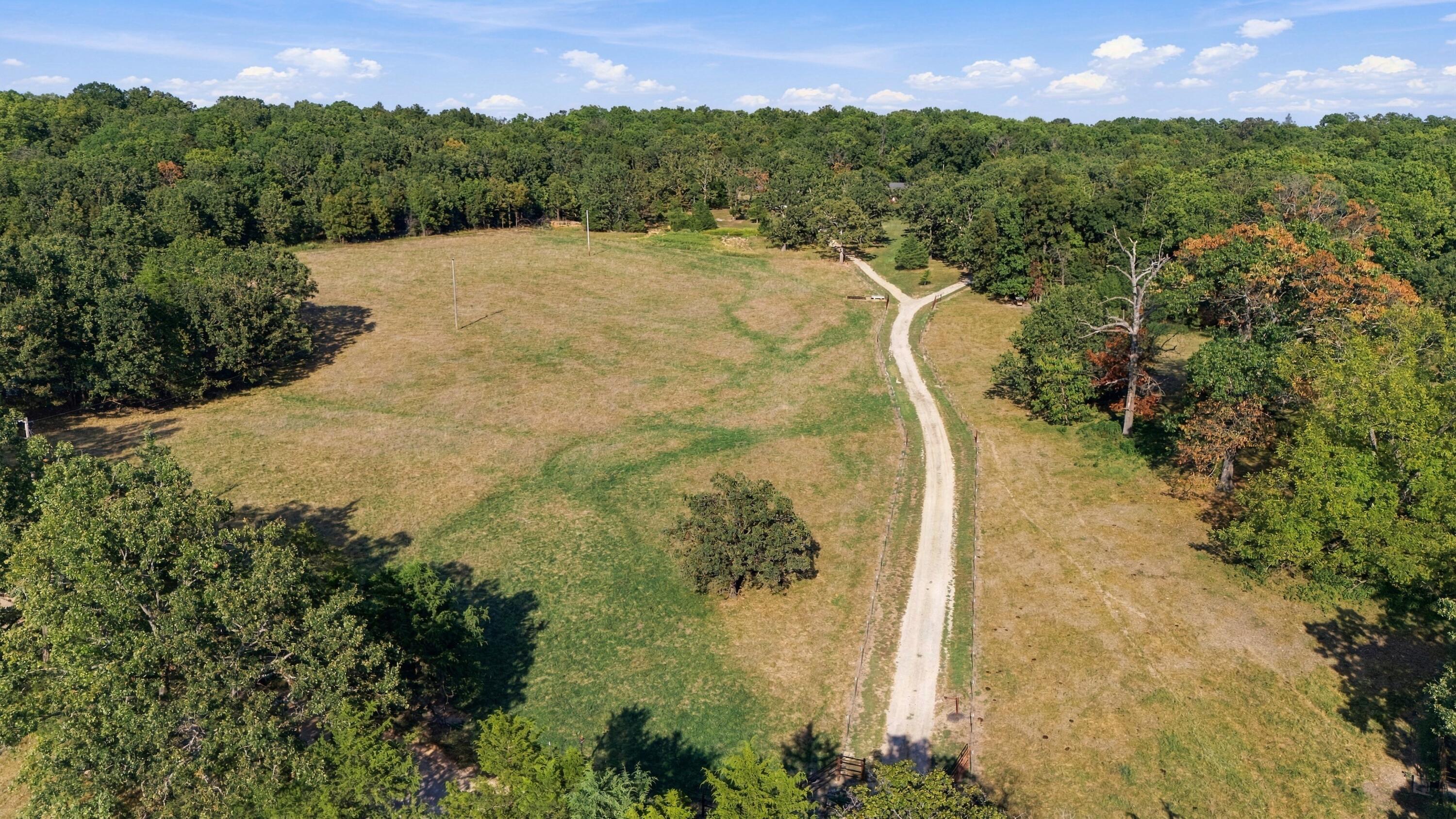 7942 County Road 2770 Property Photo 62