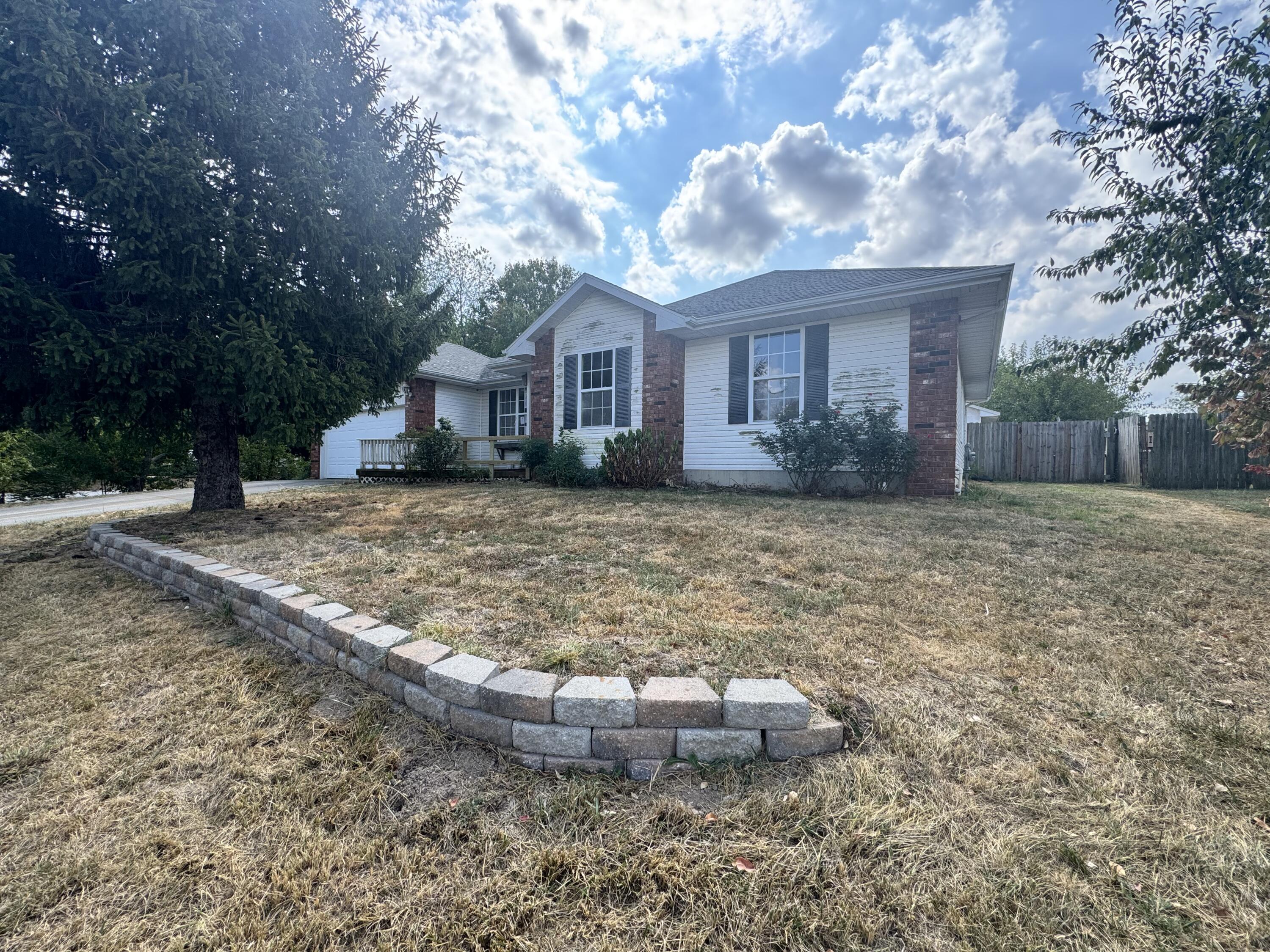 114 Canon Avenue Property Photo 3