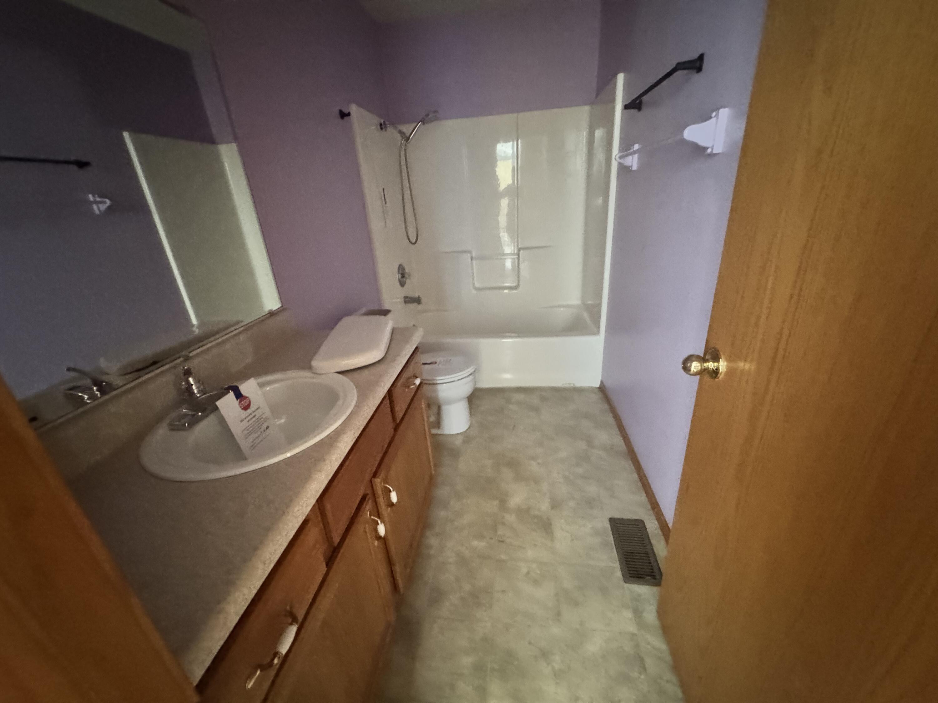 114 Canon Avenue Property Photo 8