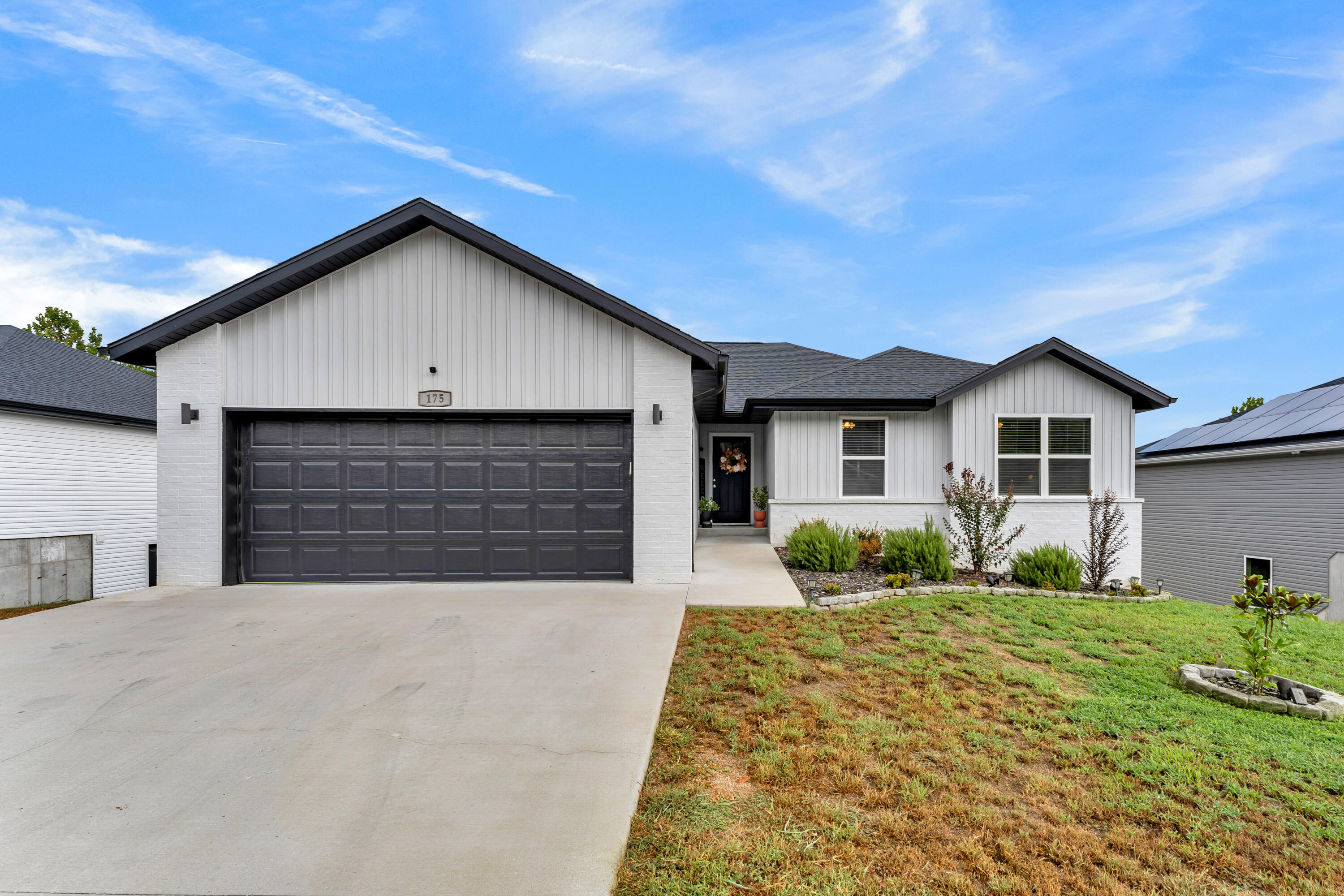 175 Sunrise Villa Drive Property Photo 1