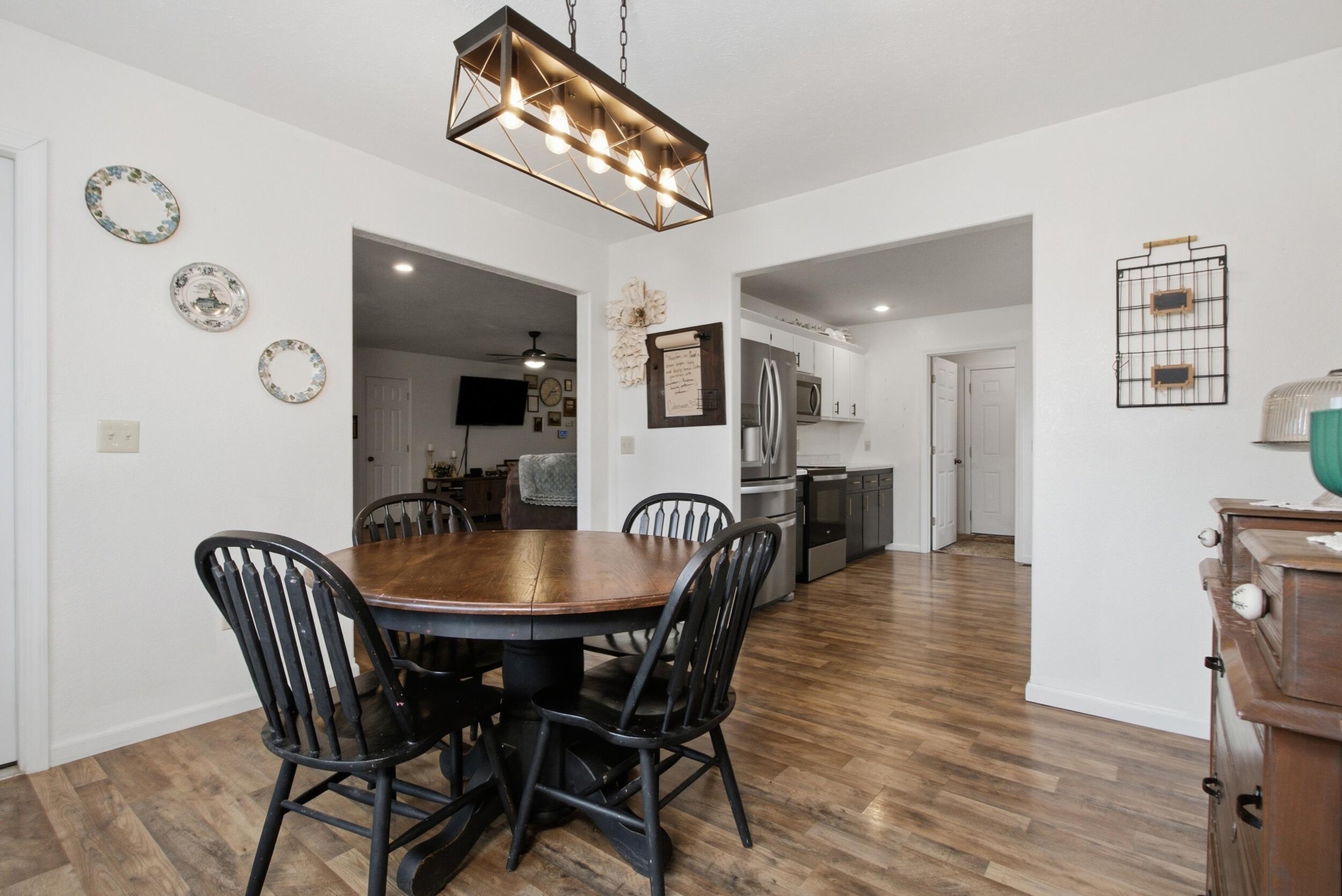 700 Robin Road Property Photo 11