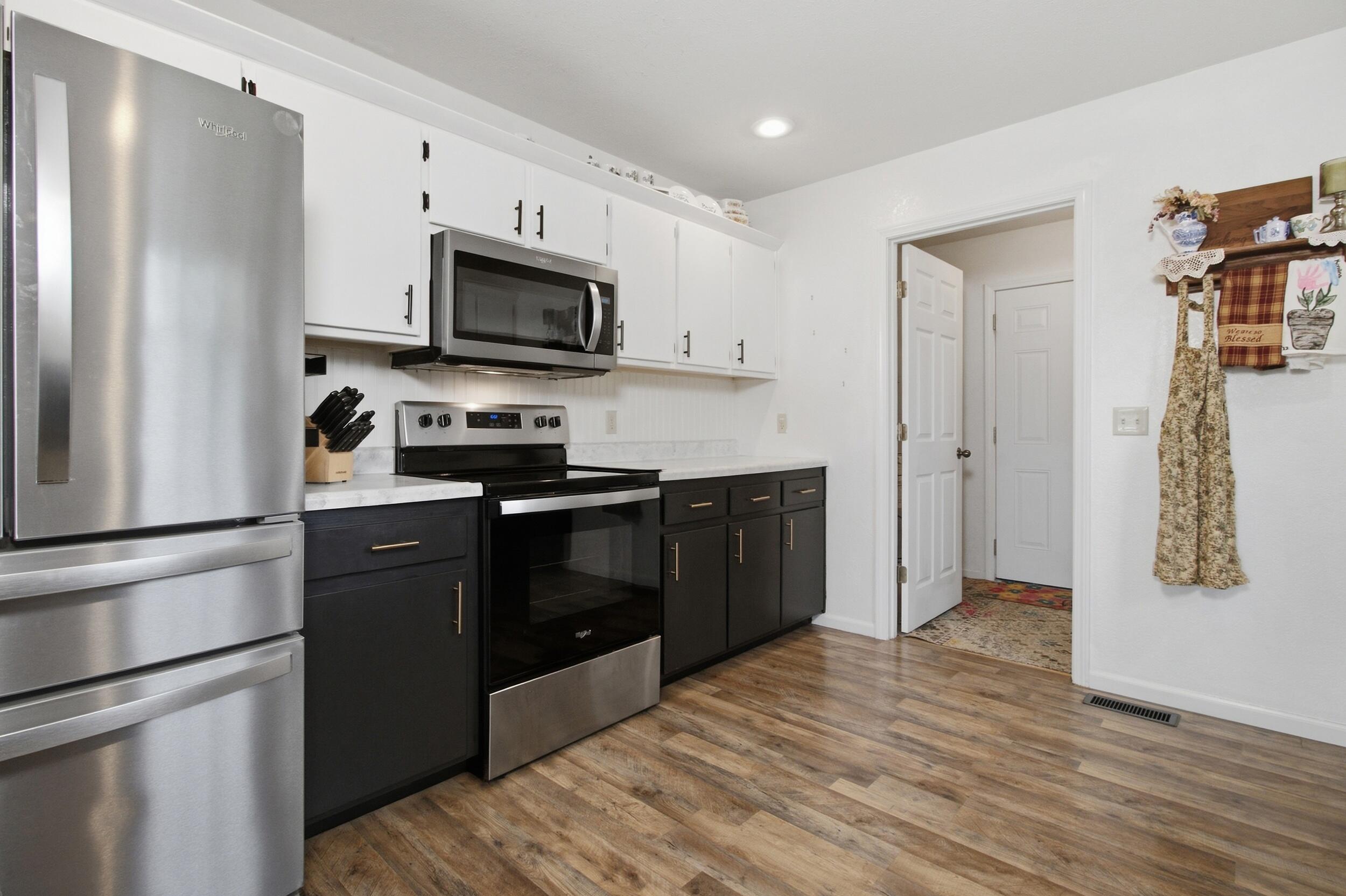 700 Robin Road Property Photo 13