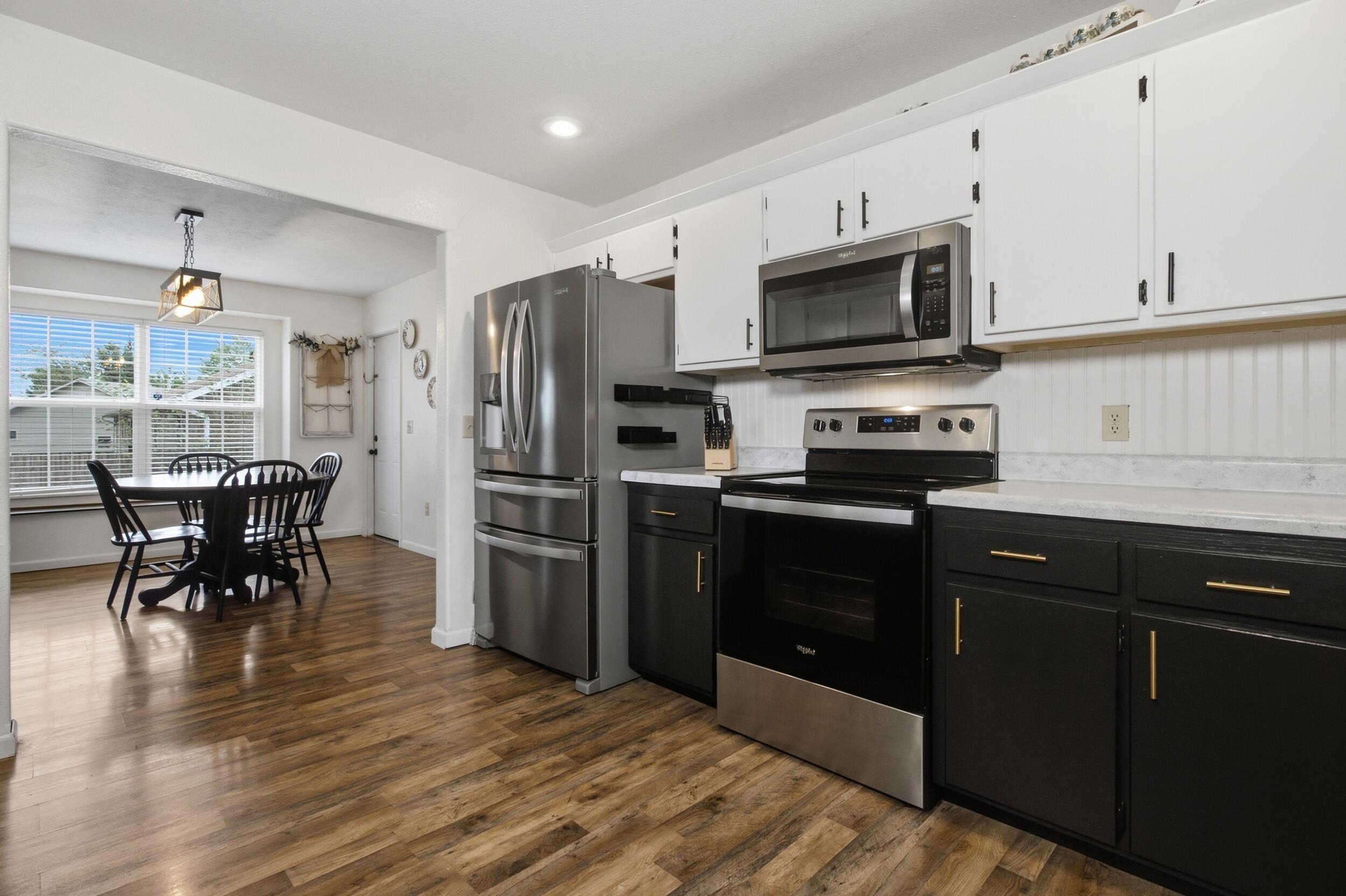 700 Robin Road Property Photo 14