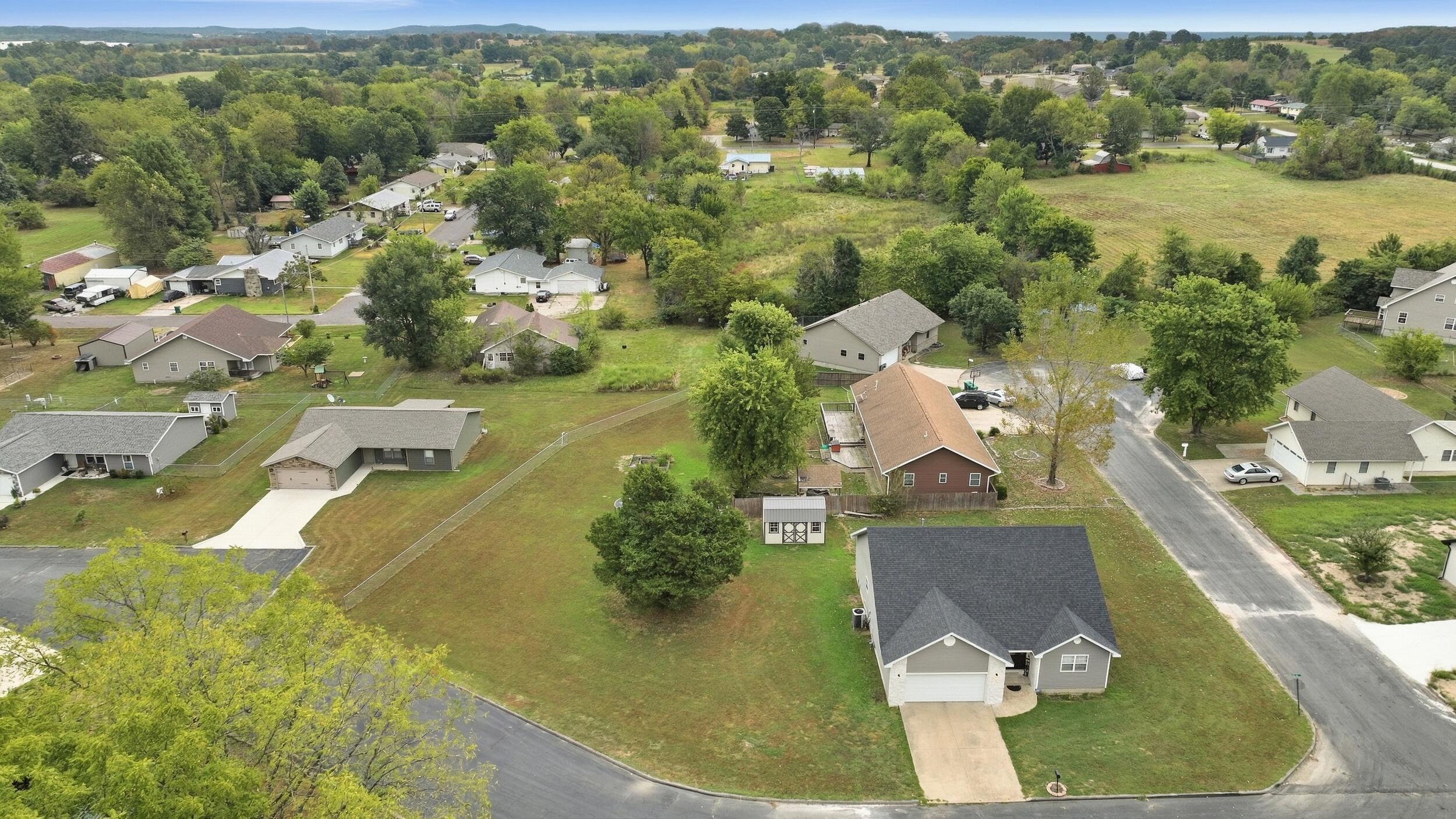 700 Robin Road Property Photo 29