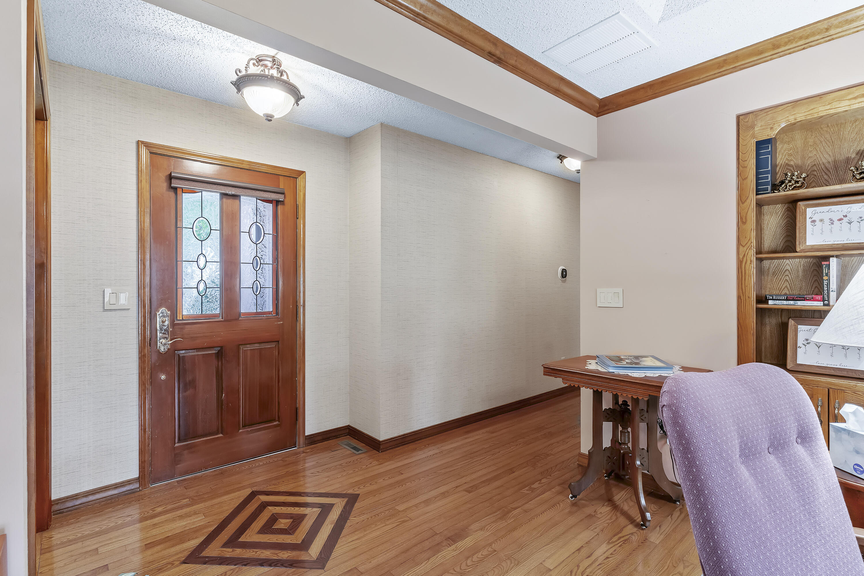 4715 South Connor Avenue Property Photo 5