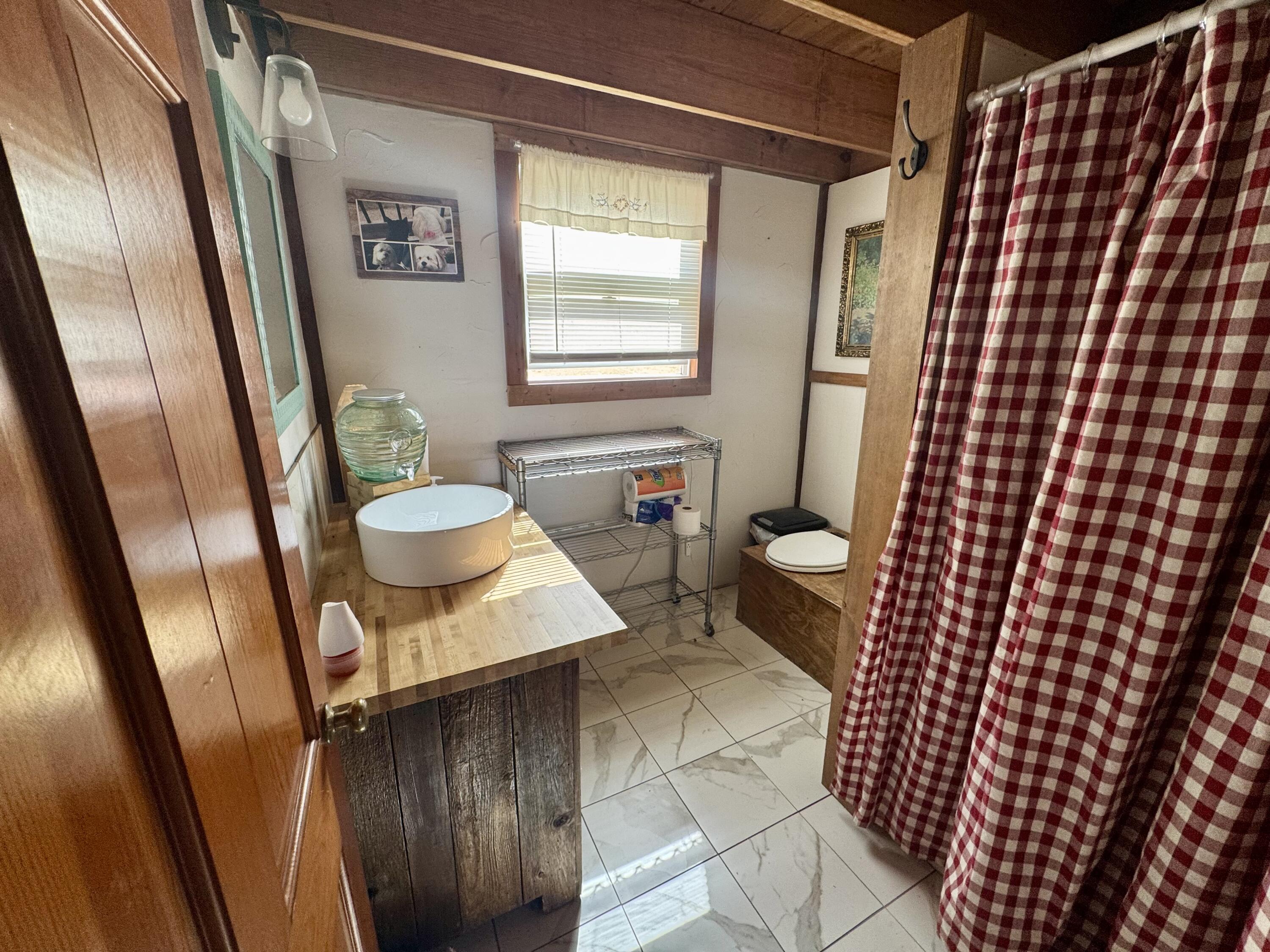 1374 Scotch Hollow Road Property Photo 15