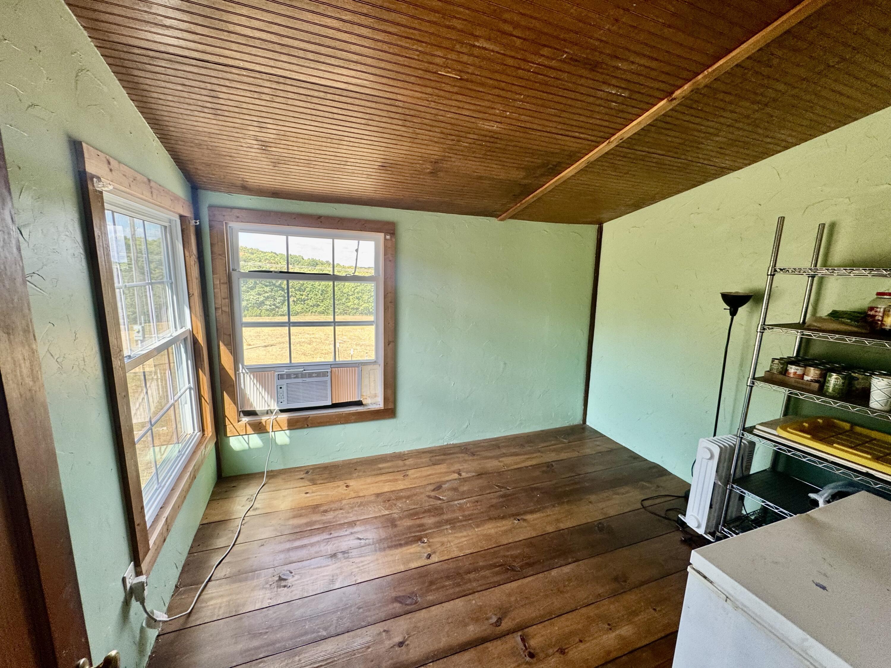 1374 Scotch Hollow Road Property Photo 17