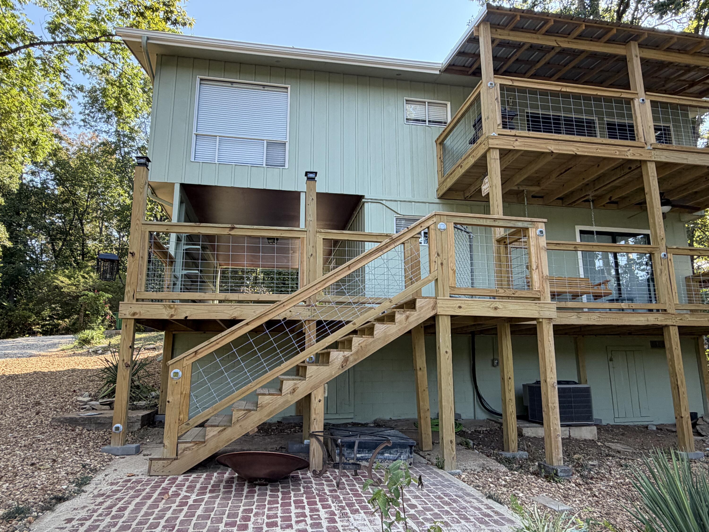 70 East Lakeshore Drive Property Photo 2