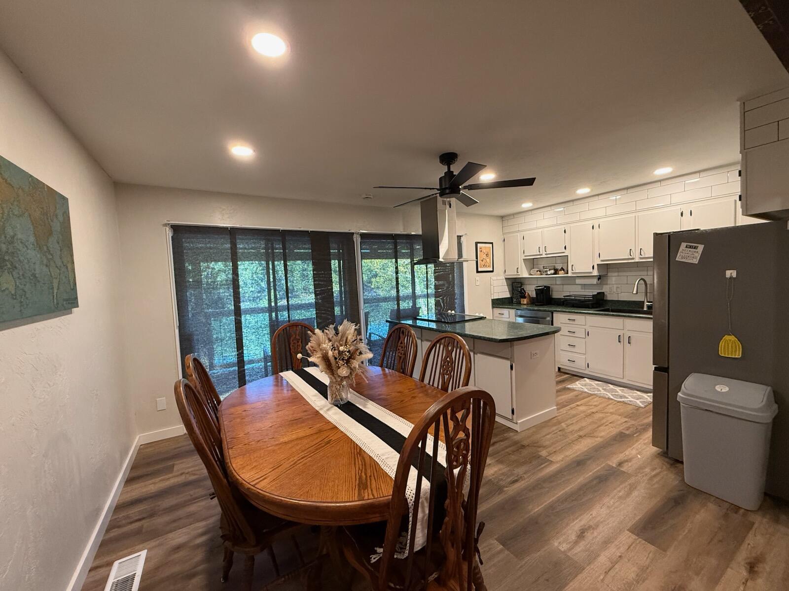 70 East Lakeshore Drive Property Photo 8
