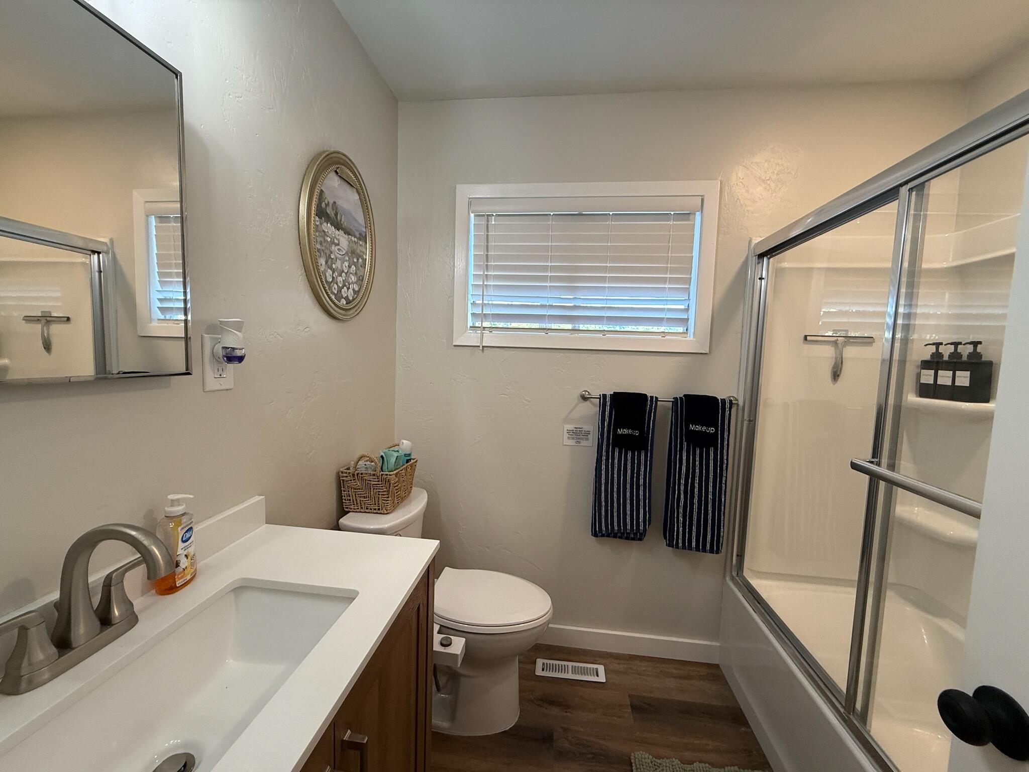 70 East Lakeshore Drive Property Photo 10