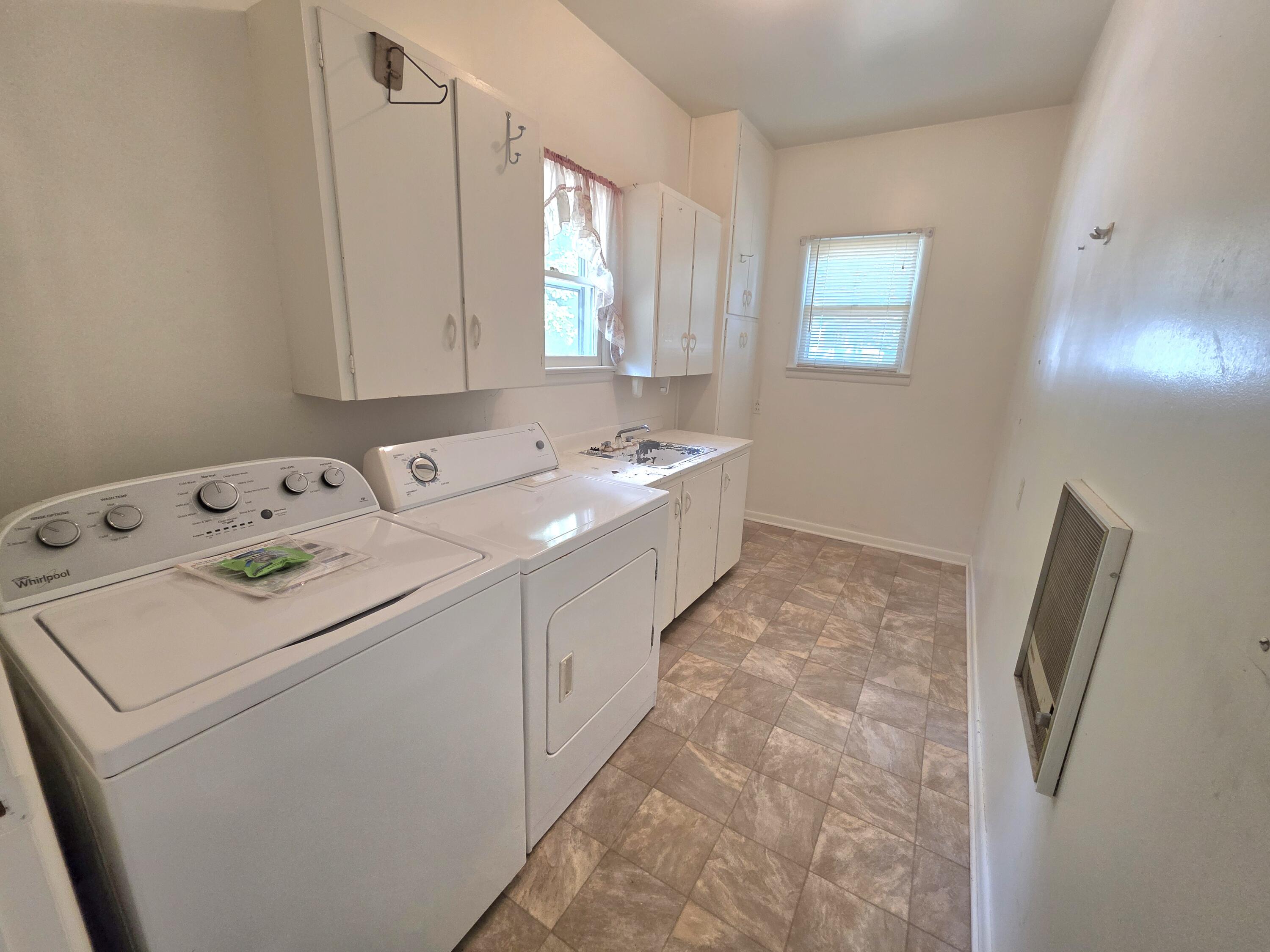 1319 Briar Wood Drive Property Photo 22