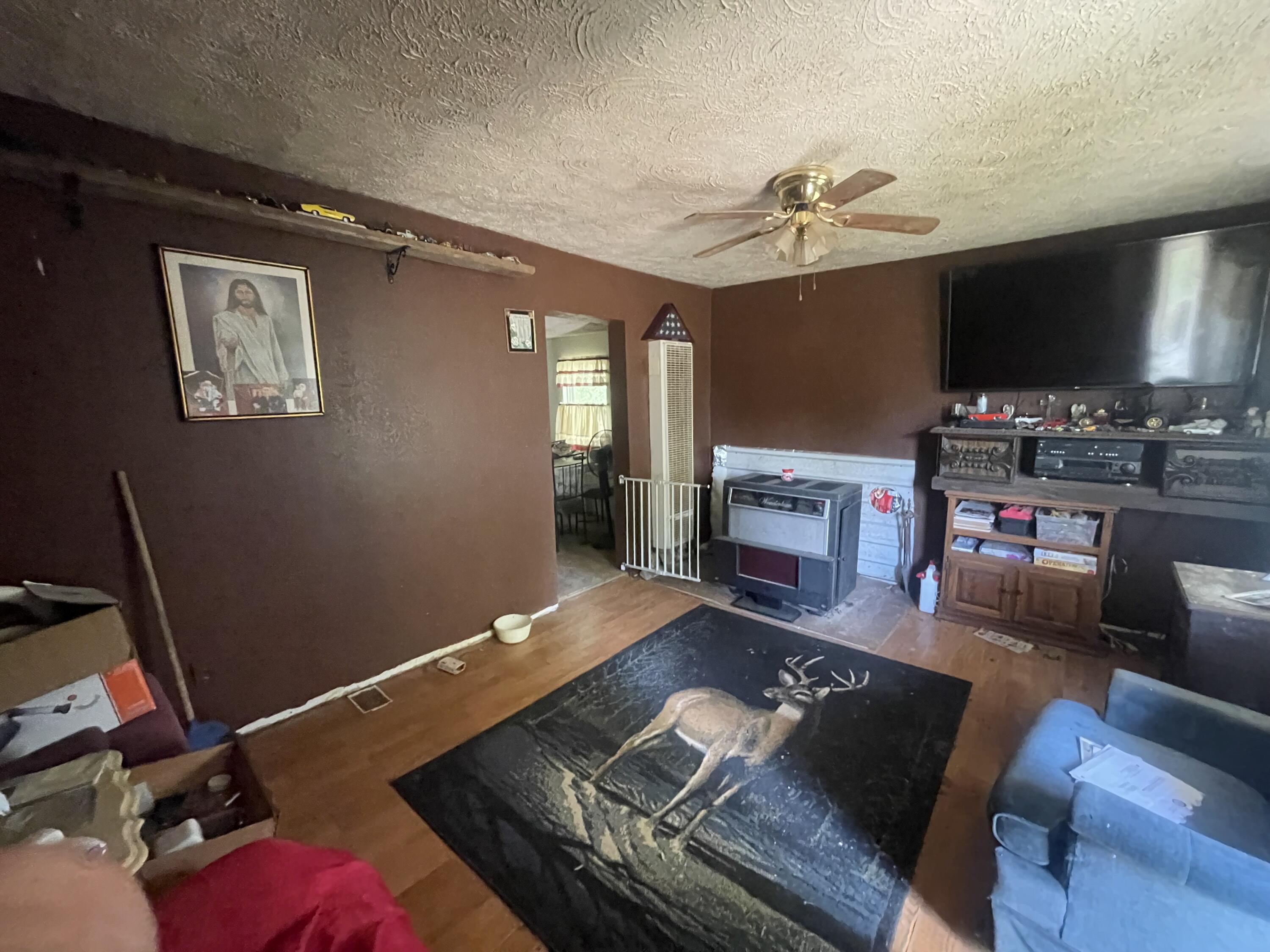 1143 North Oakland Avenue Property Photo 2