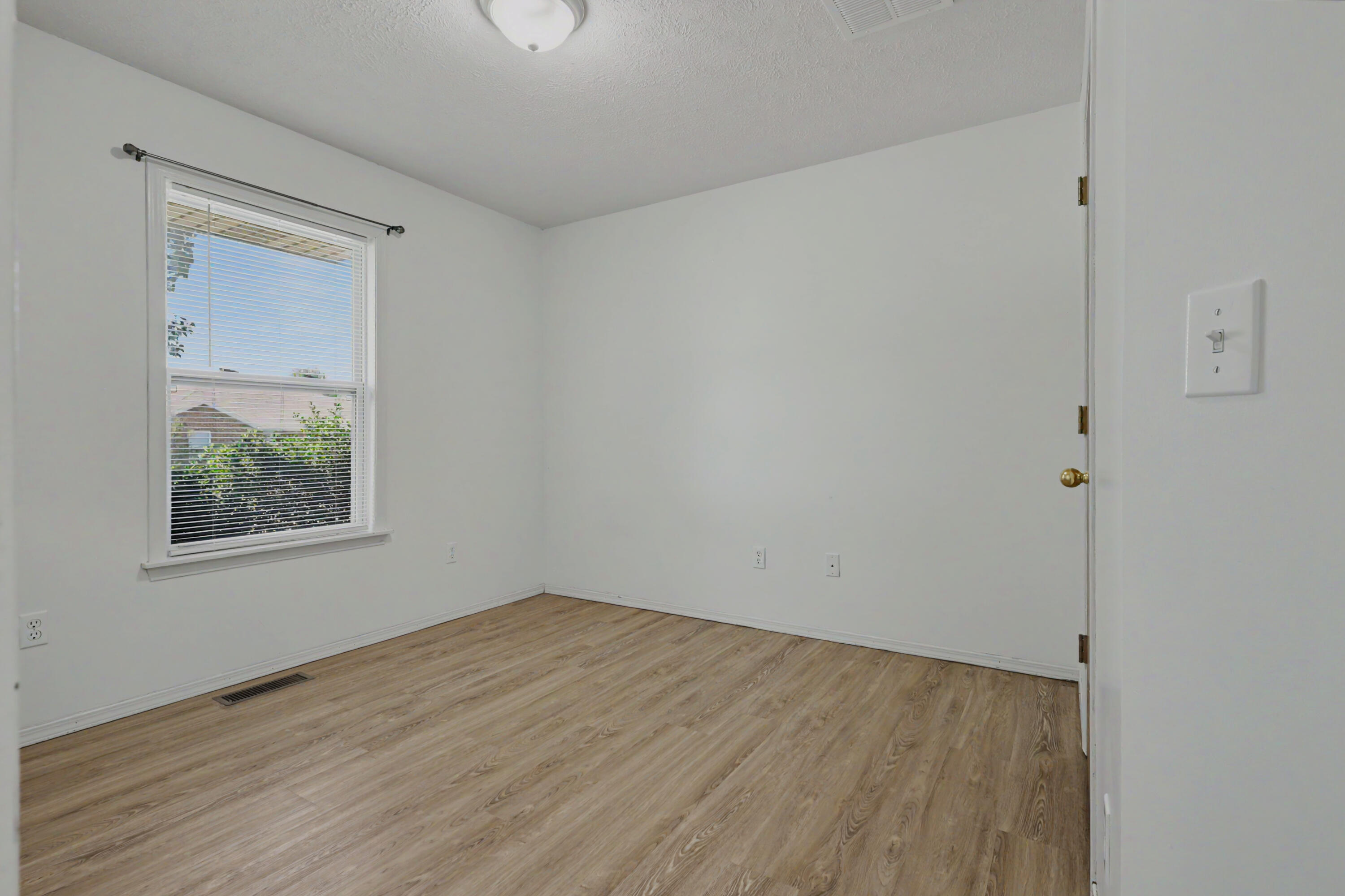 1107 East Melton Road Property Photo 23