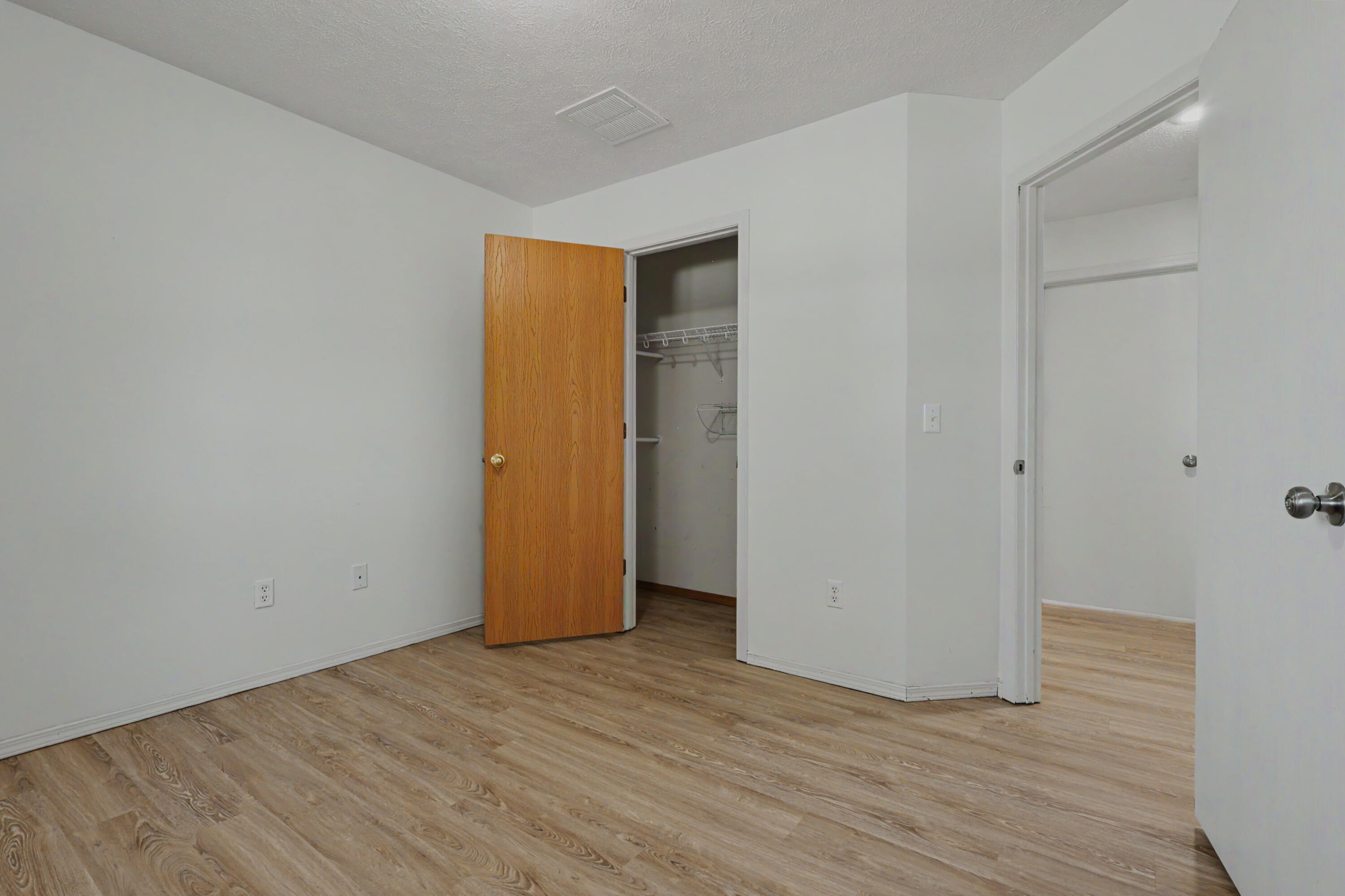 1107 East Melton Road Property Photo 24