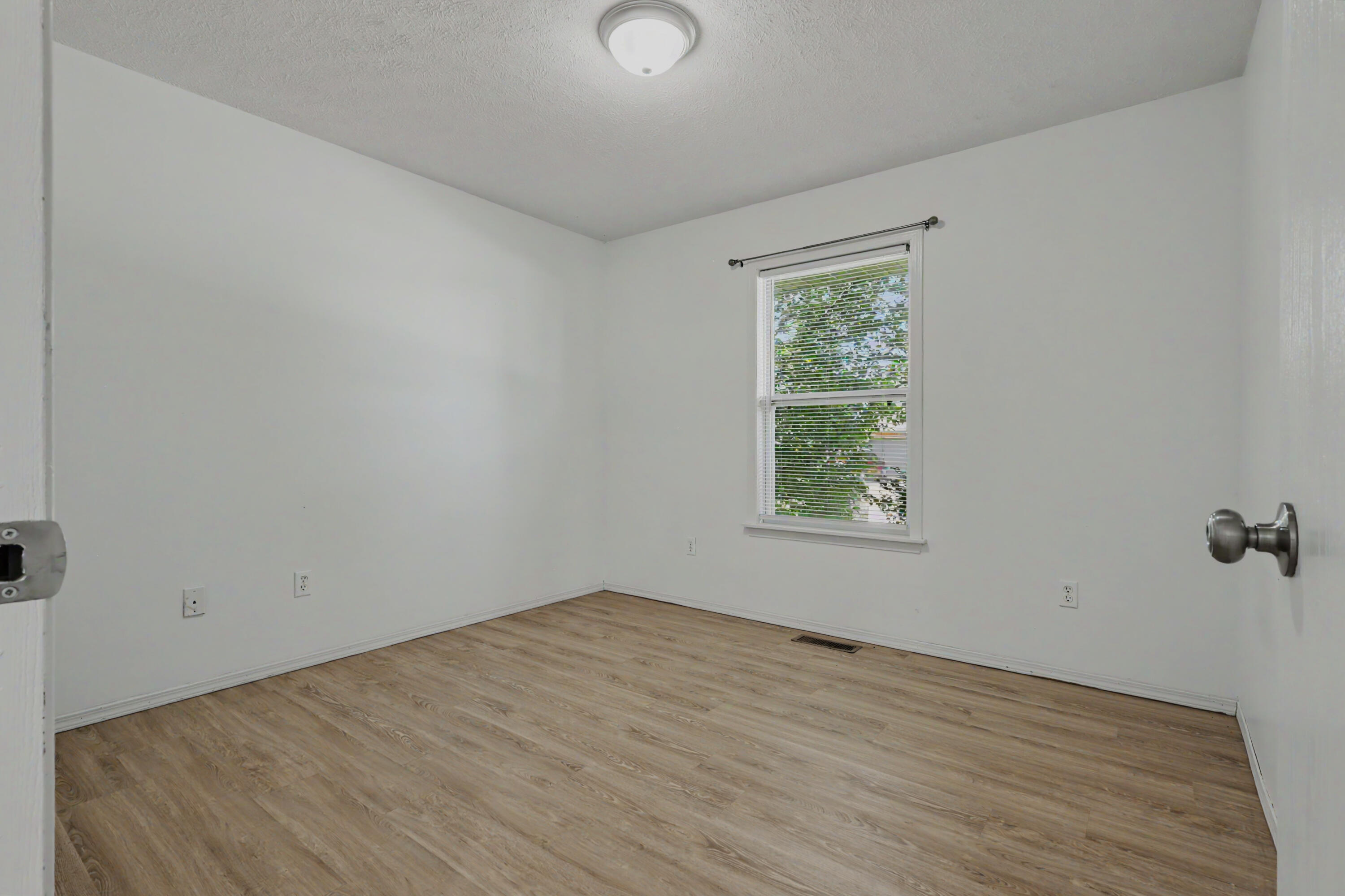 1107 East Melton Road Property Photo 25