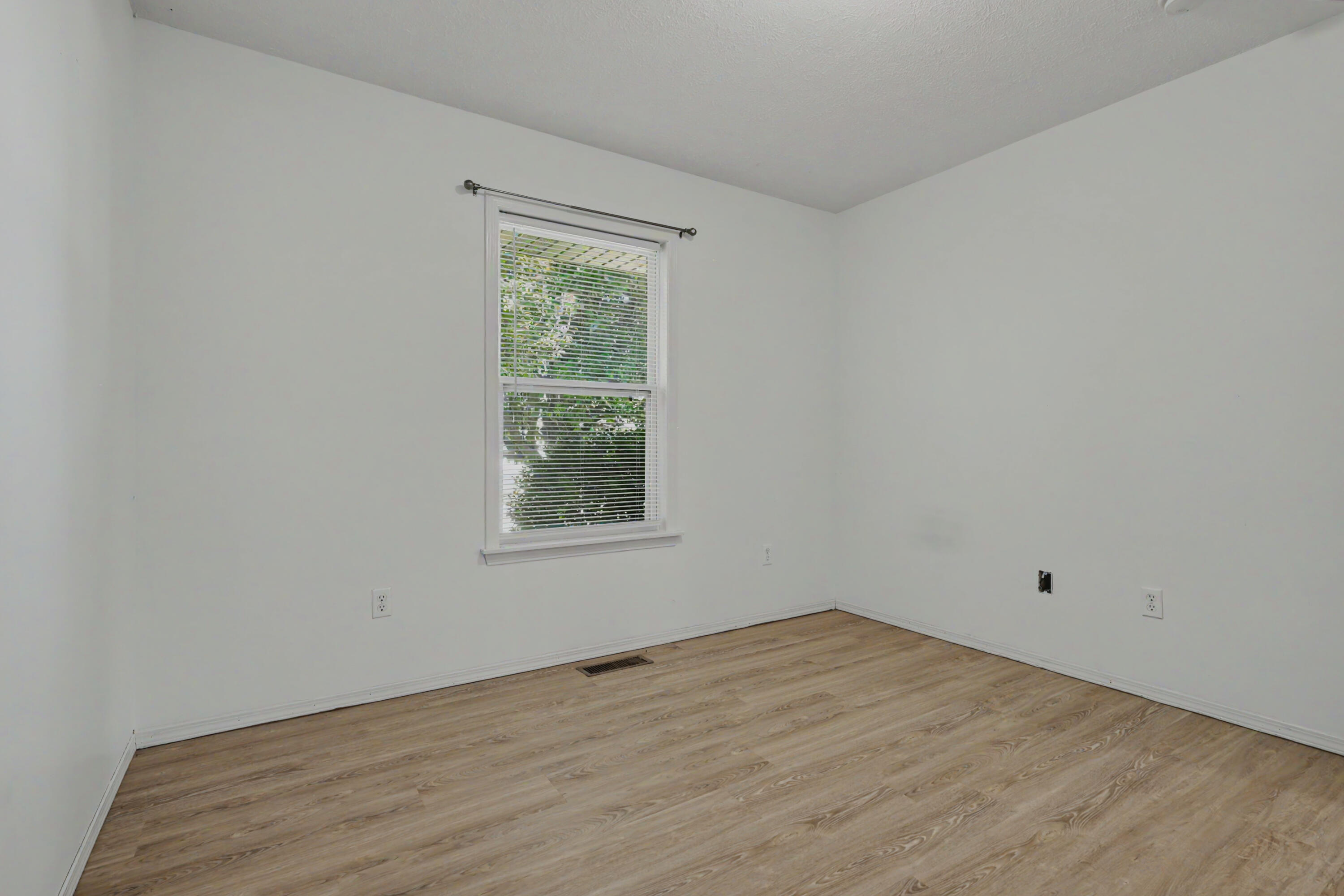 1107 East Melton Road Property Photo 26