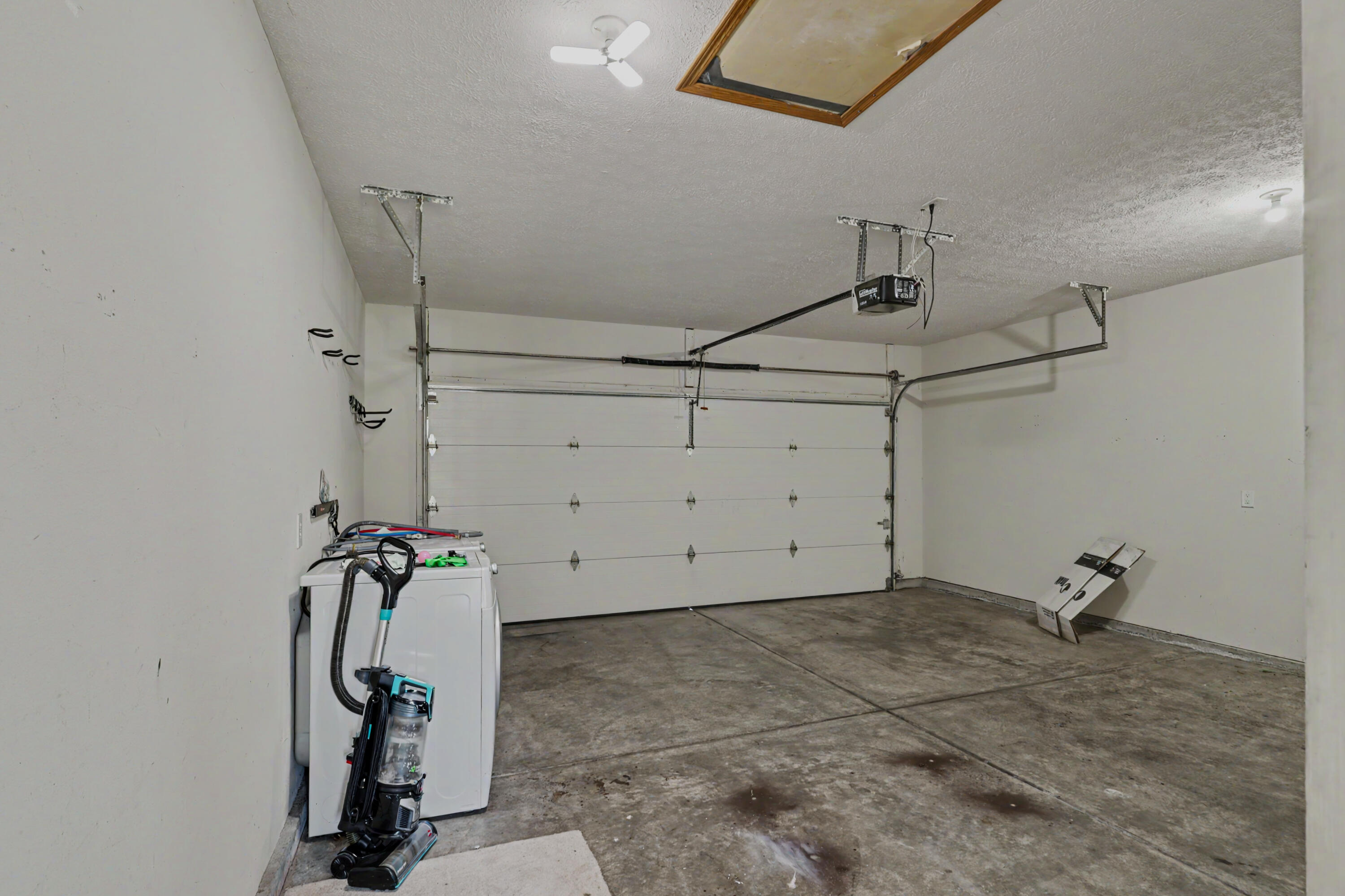 1107 East Melton Road Property Photo 31