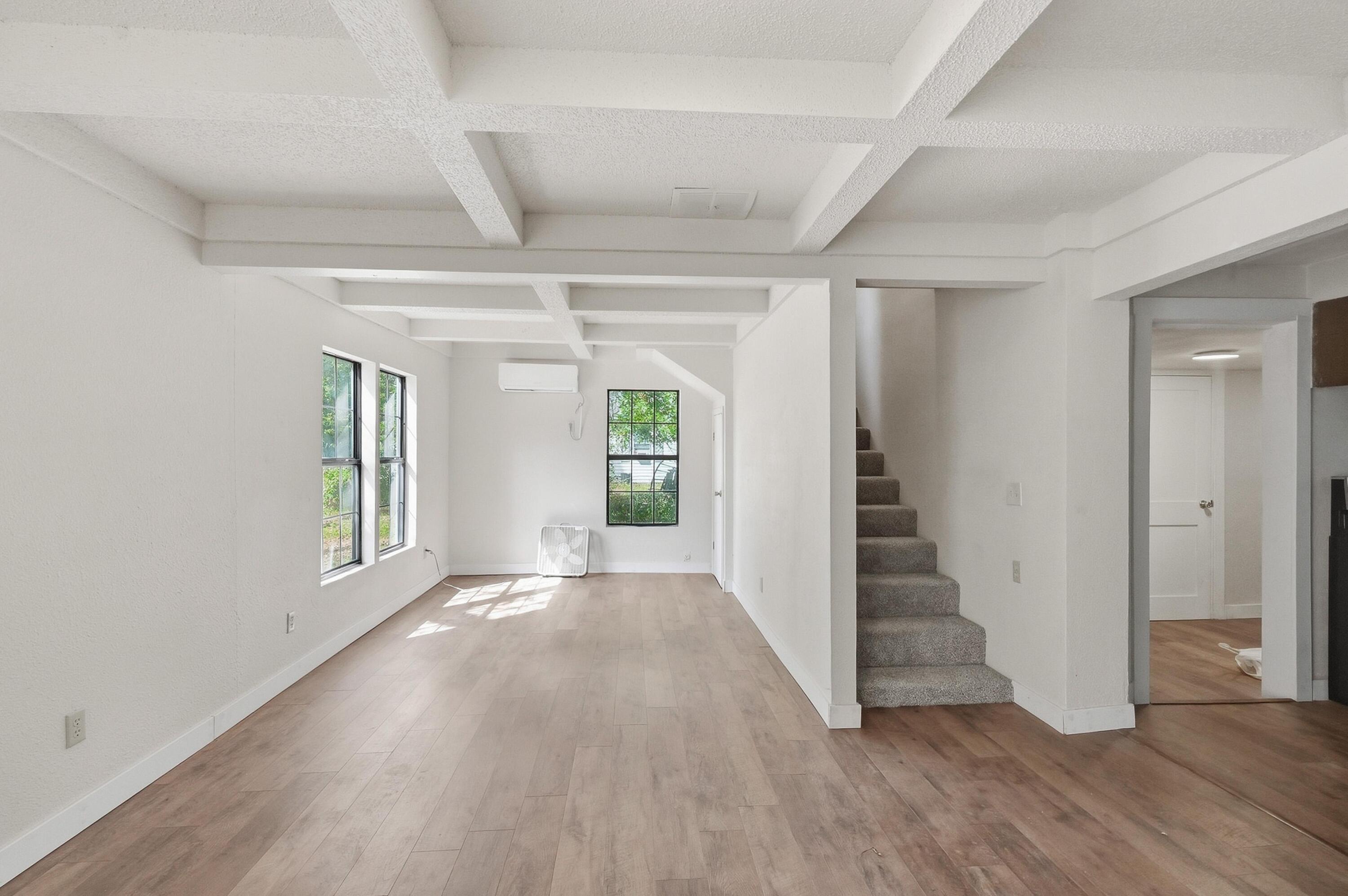 1402 Poplar Street Property Photo 7